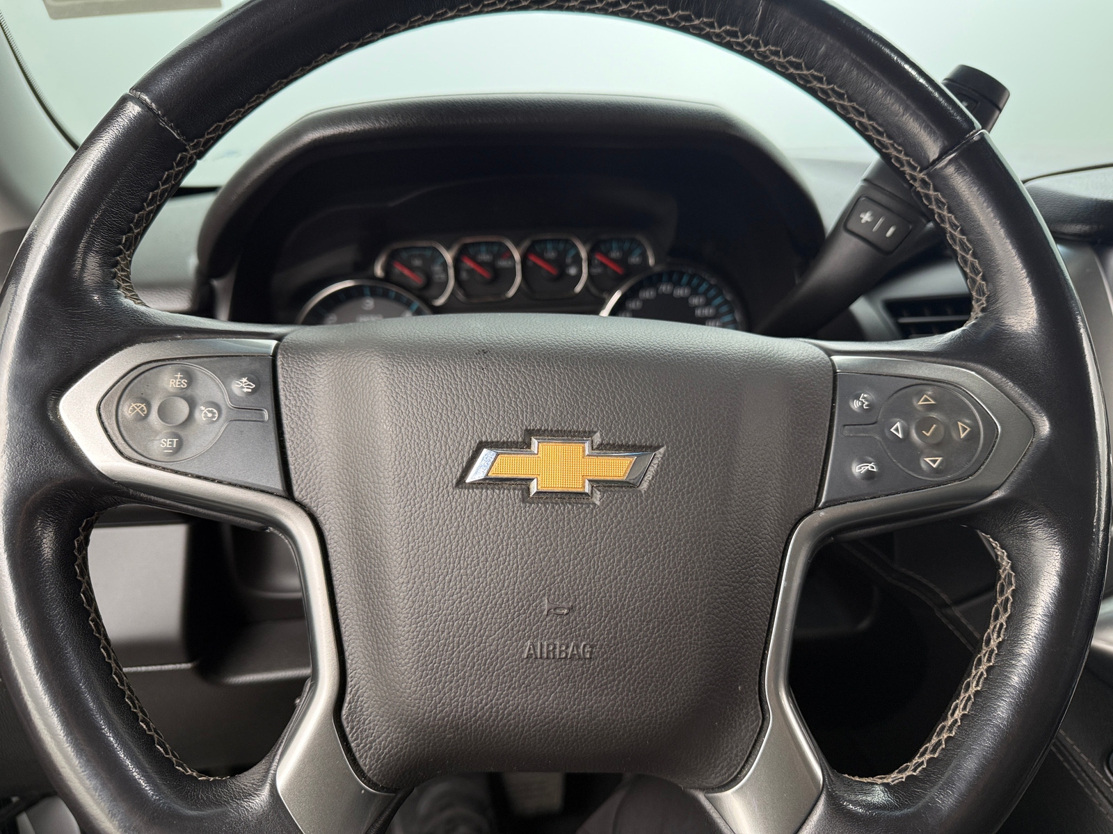 Thumbnail: 2019 Chevrolet Tahoe - 4