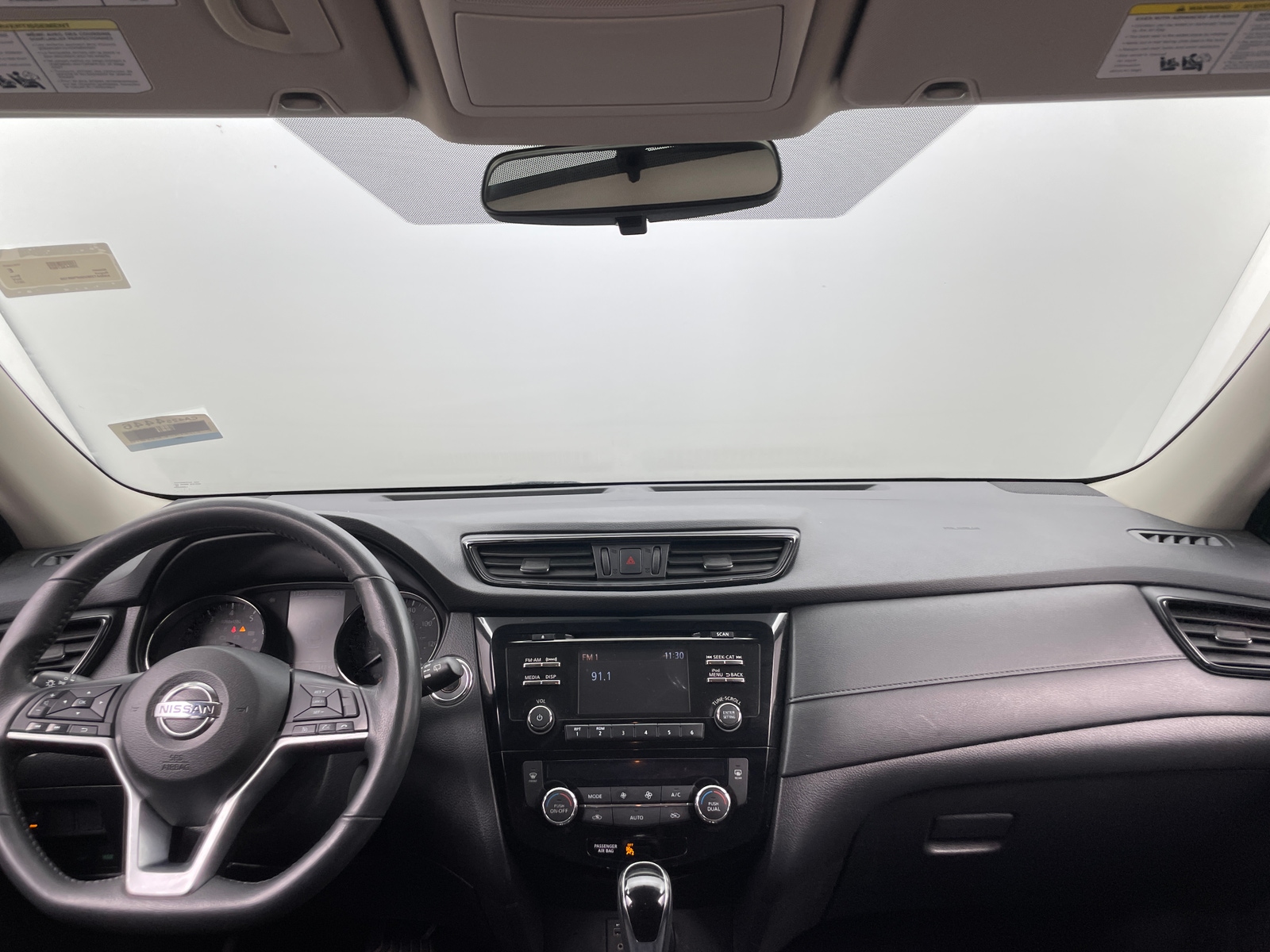 Thumbnail: 2017 Nissan Rogue - 3