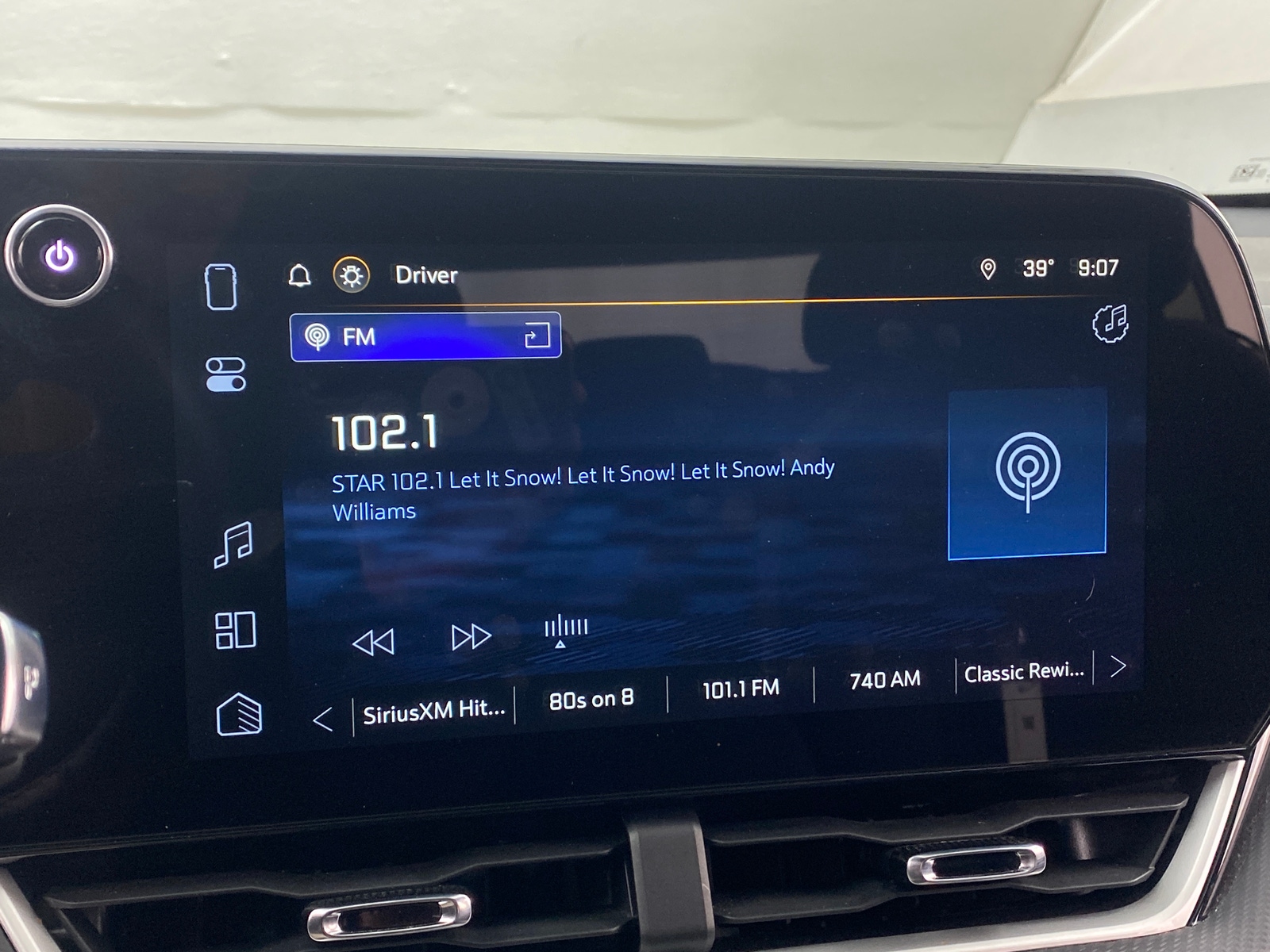 Thumbnail: 2025 Chevrolet Equinox - 4