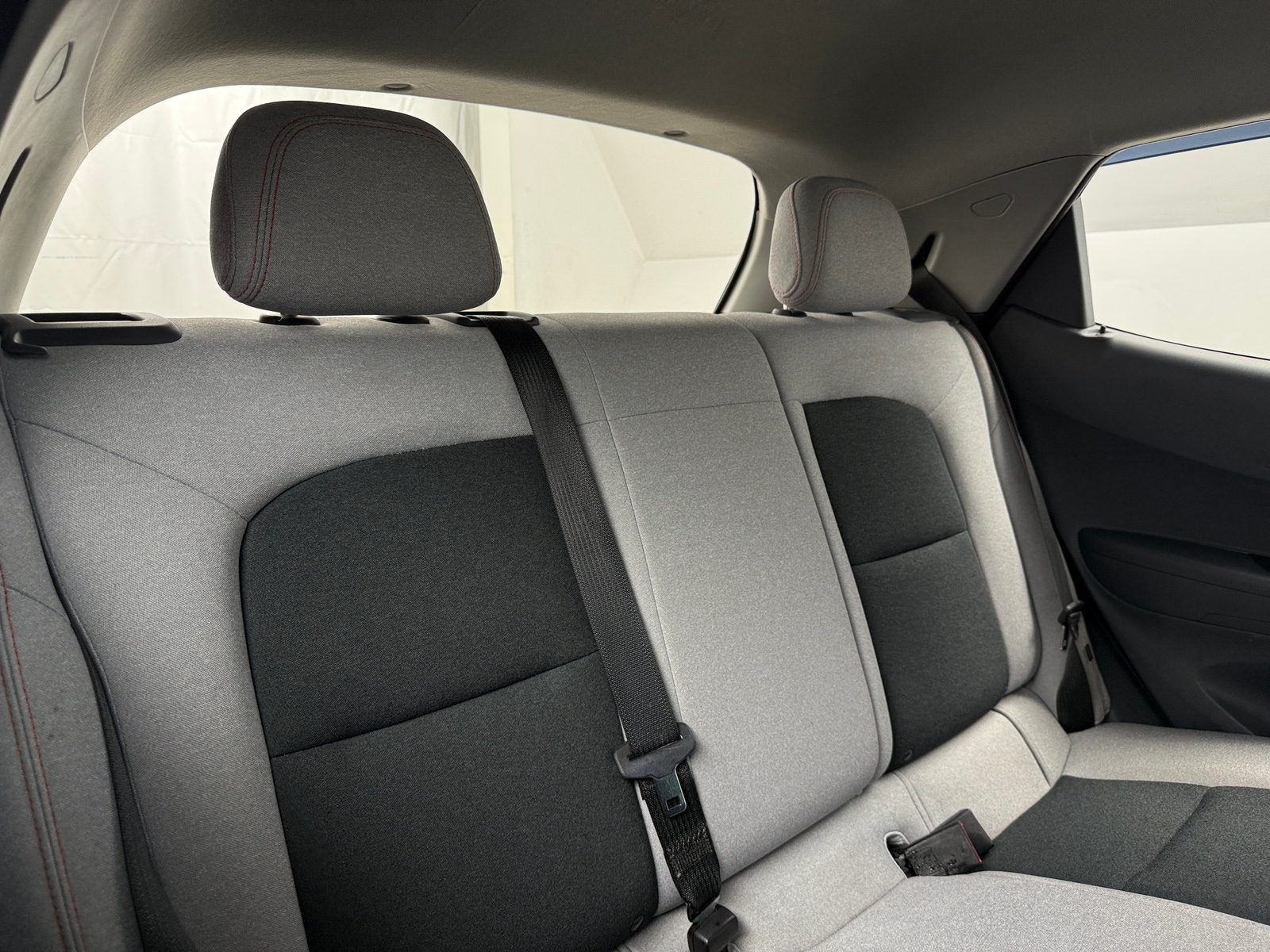 Thumbnail: 2017 Chevrolet Bolt EV - 6