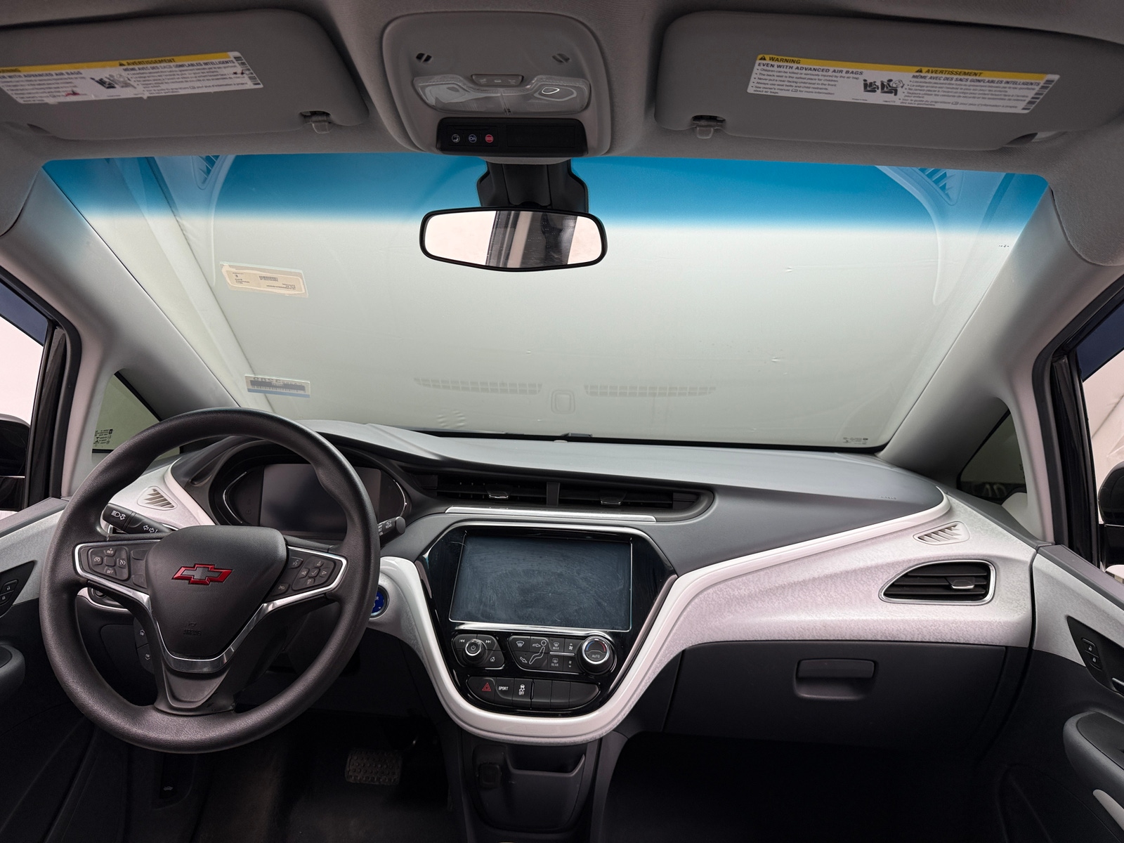 Thumbnail: 2017 Chevrolet Bolt EV - 3