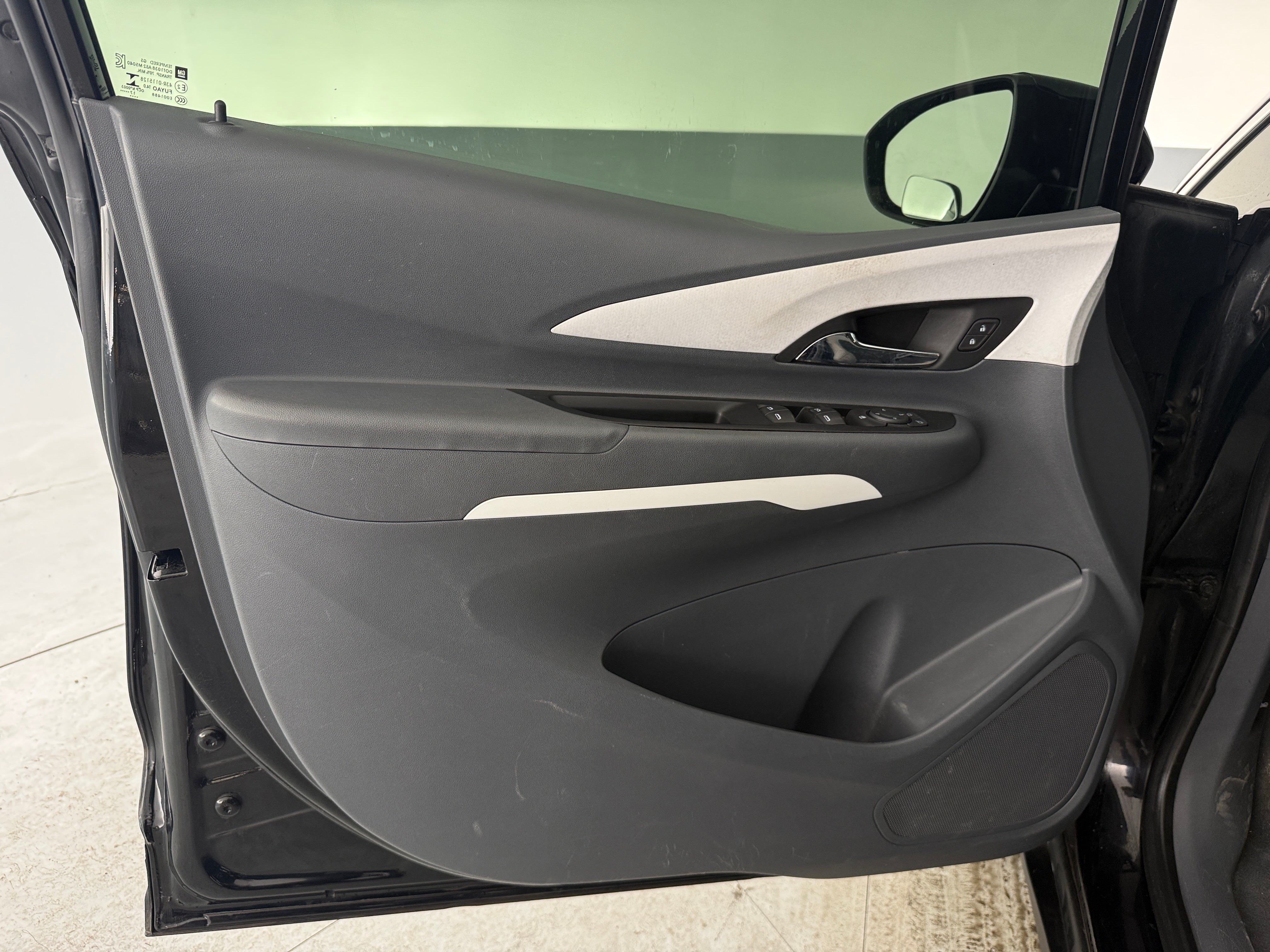 Used 2017 Chevrolet Bolt EV LT with VIN 1G1FW6S03H4184534 for sale in Oak Creek, WI