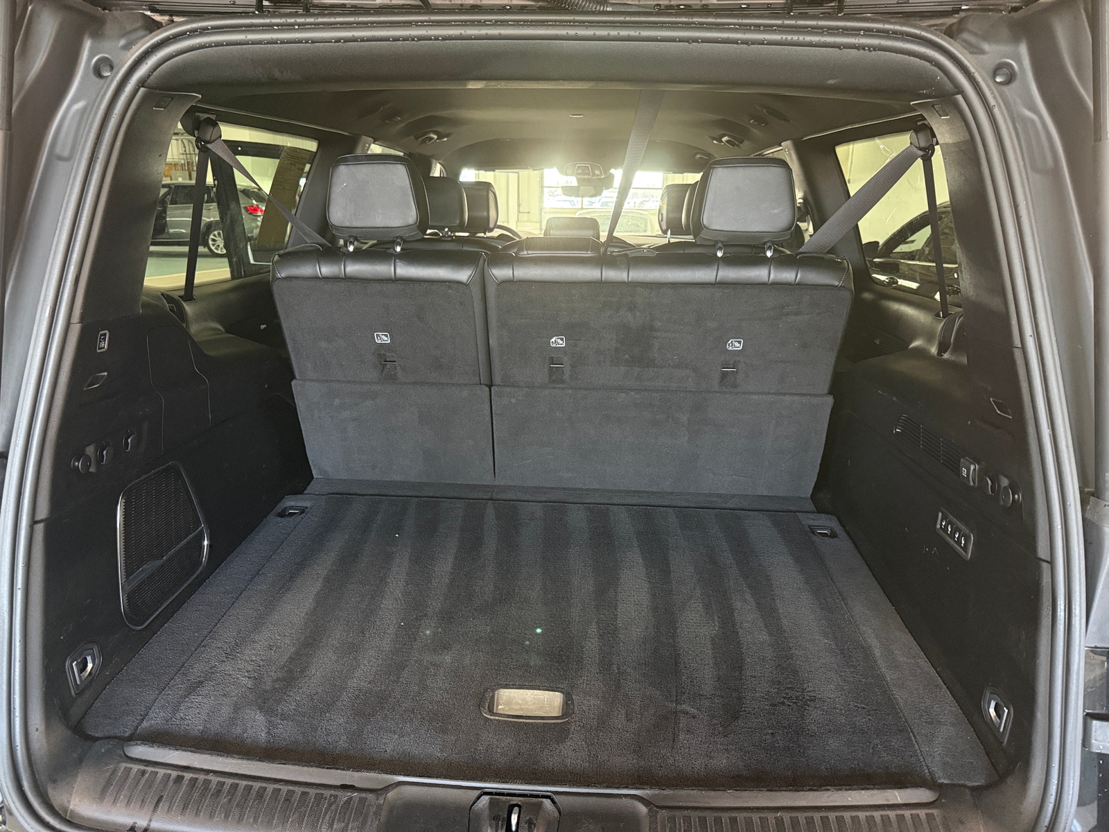 Thumbnail: 2024 Jeep Wagoneer - 6