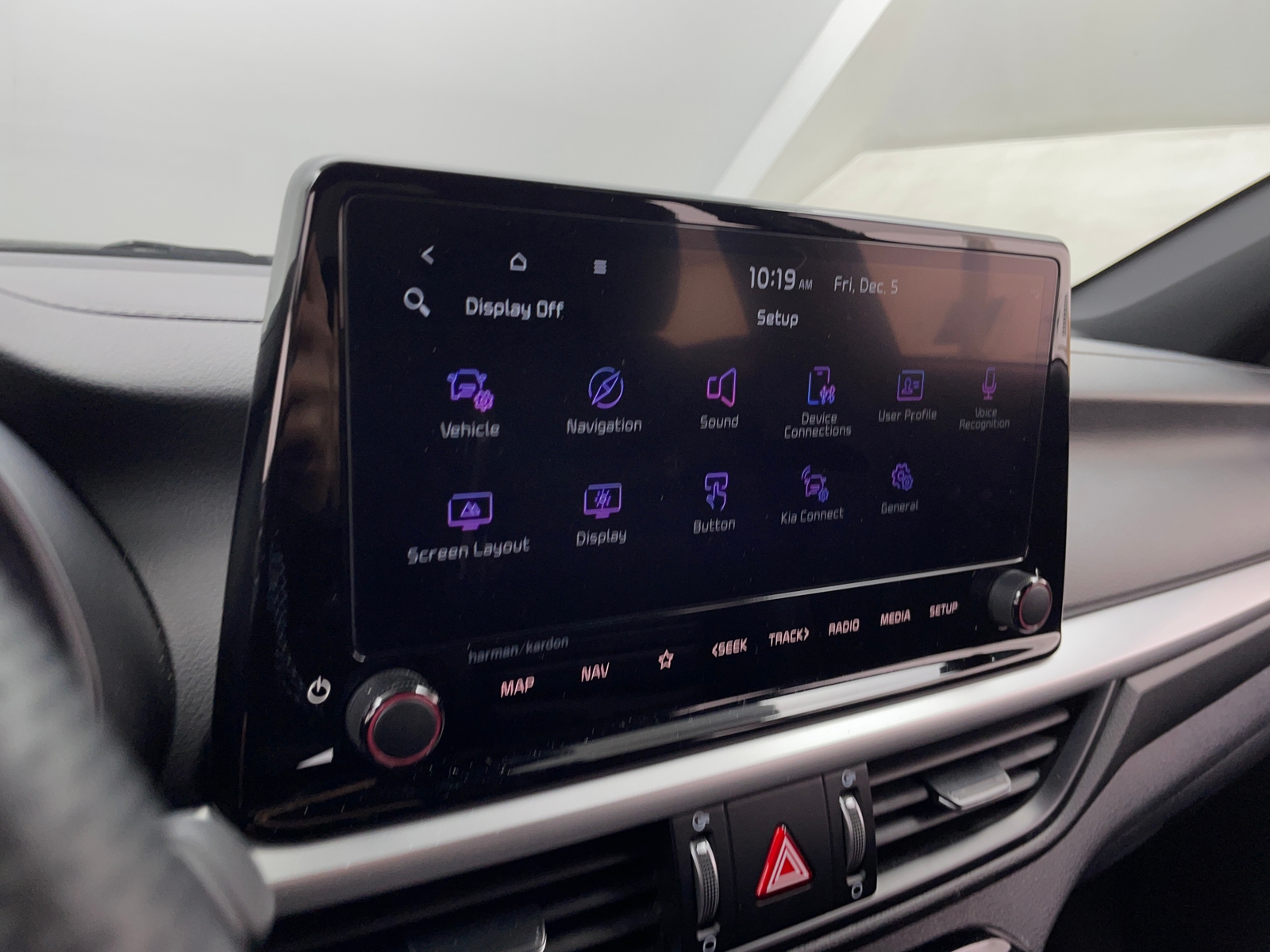 Thumbnail: 2024 Kia Forte - 3