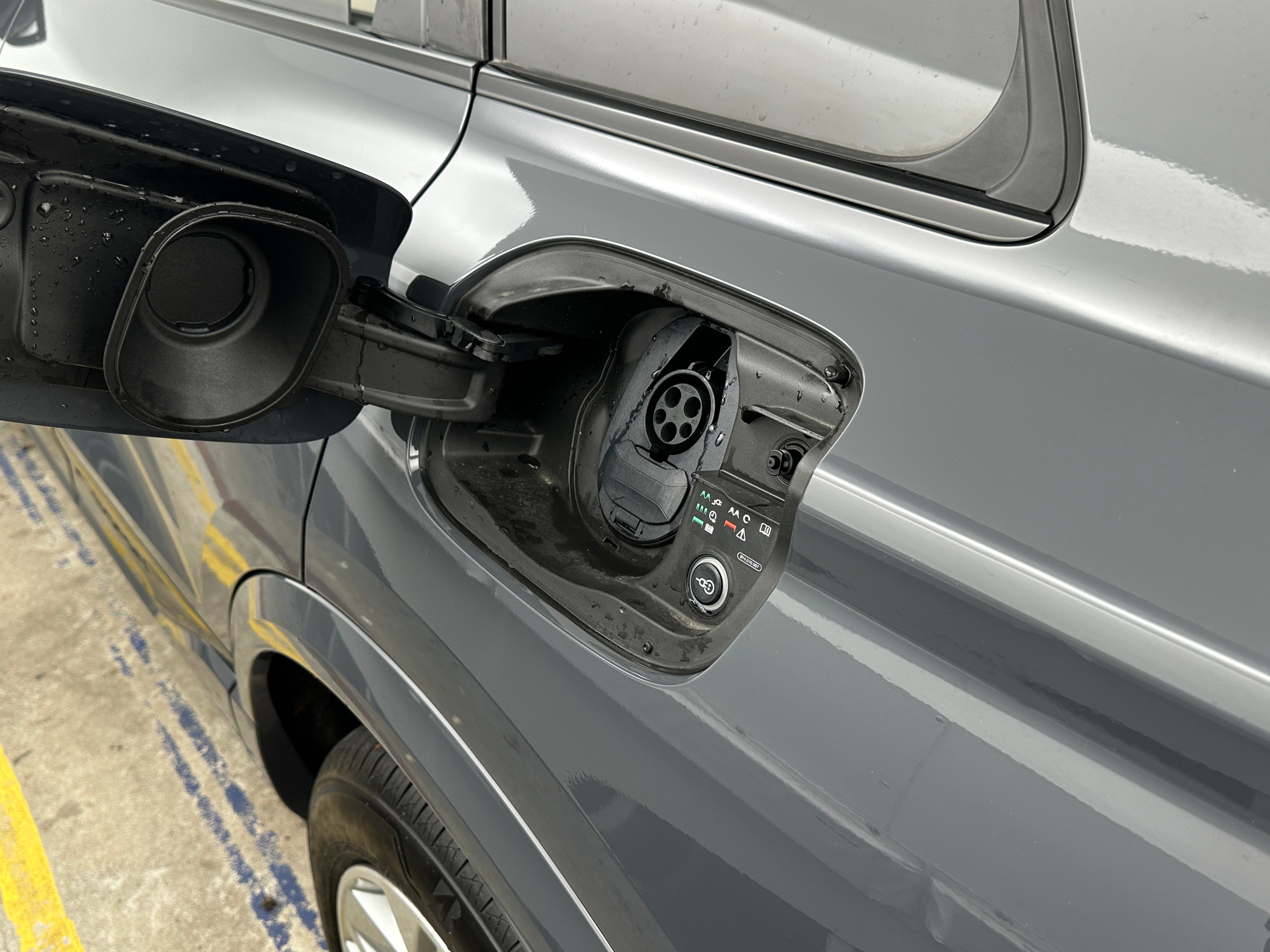 Used 2025 Audi Q6 e-tron Premium Plus with VIN WA122BGF4SA028903 for sale in Oak Creek, WI