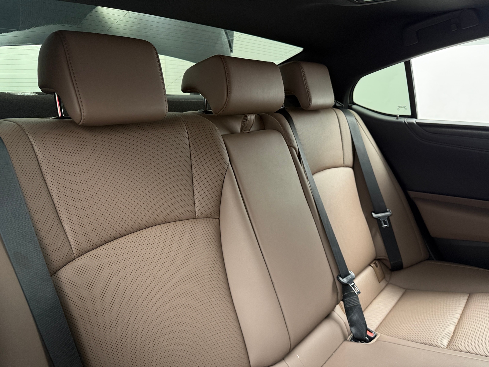 Thumbnail: 2023 Lexus ES - 5