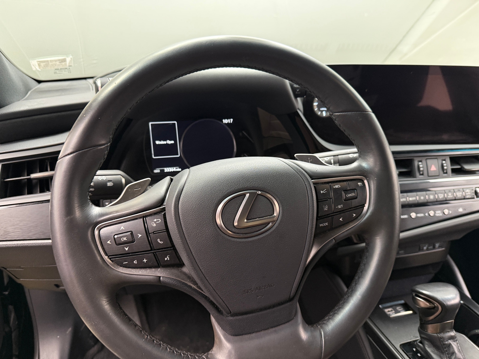 Thumbnail: 2023 Lexus ES - 4