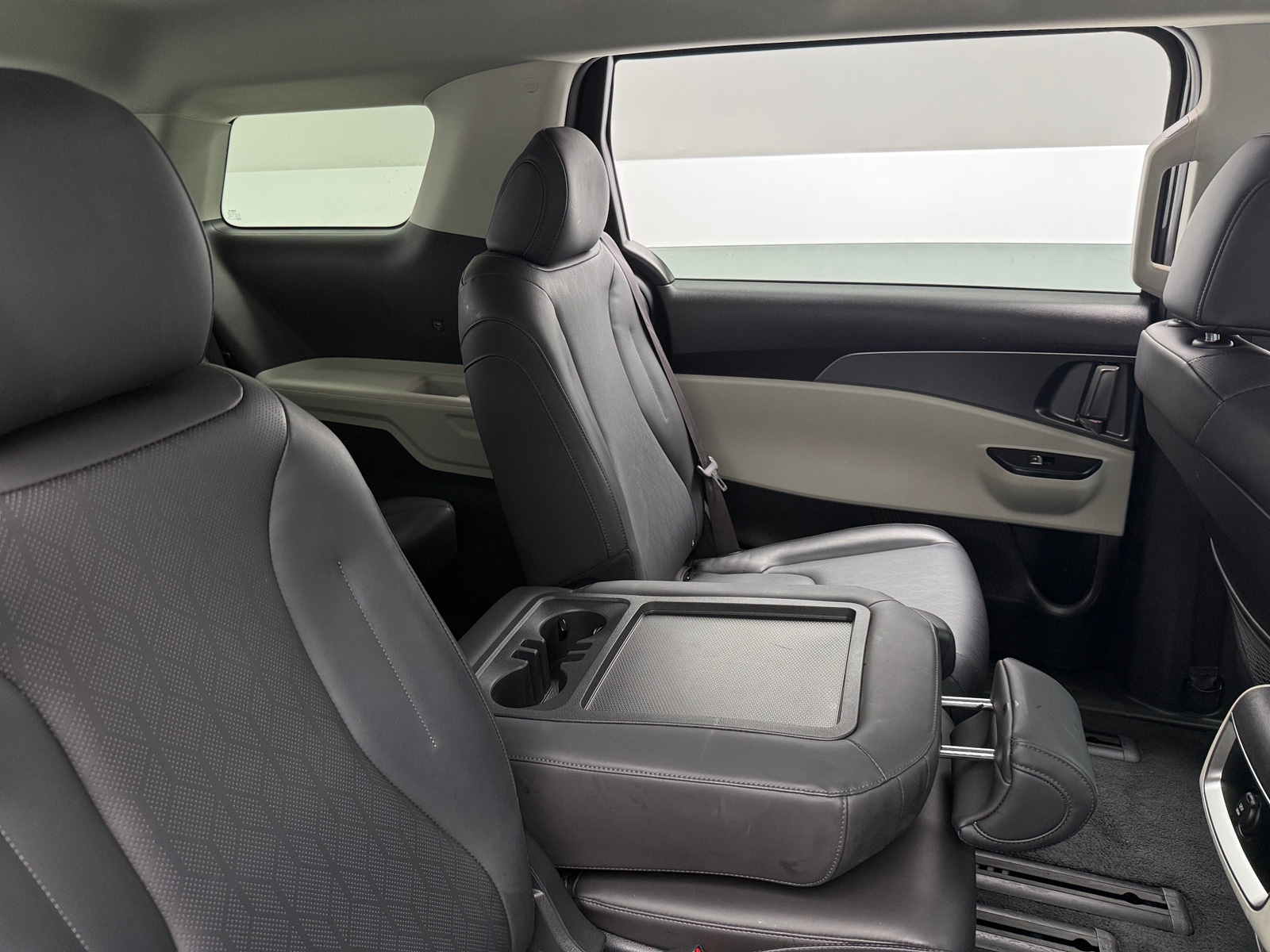 Thumbnail: 2024 Kia Carnival - 5