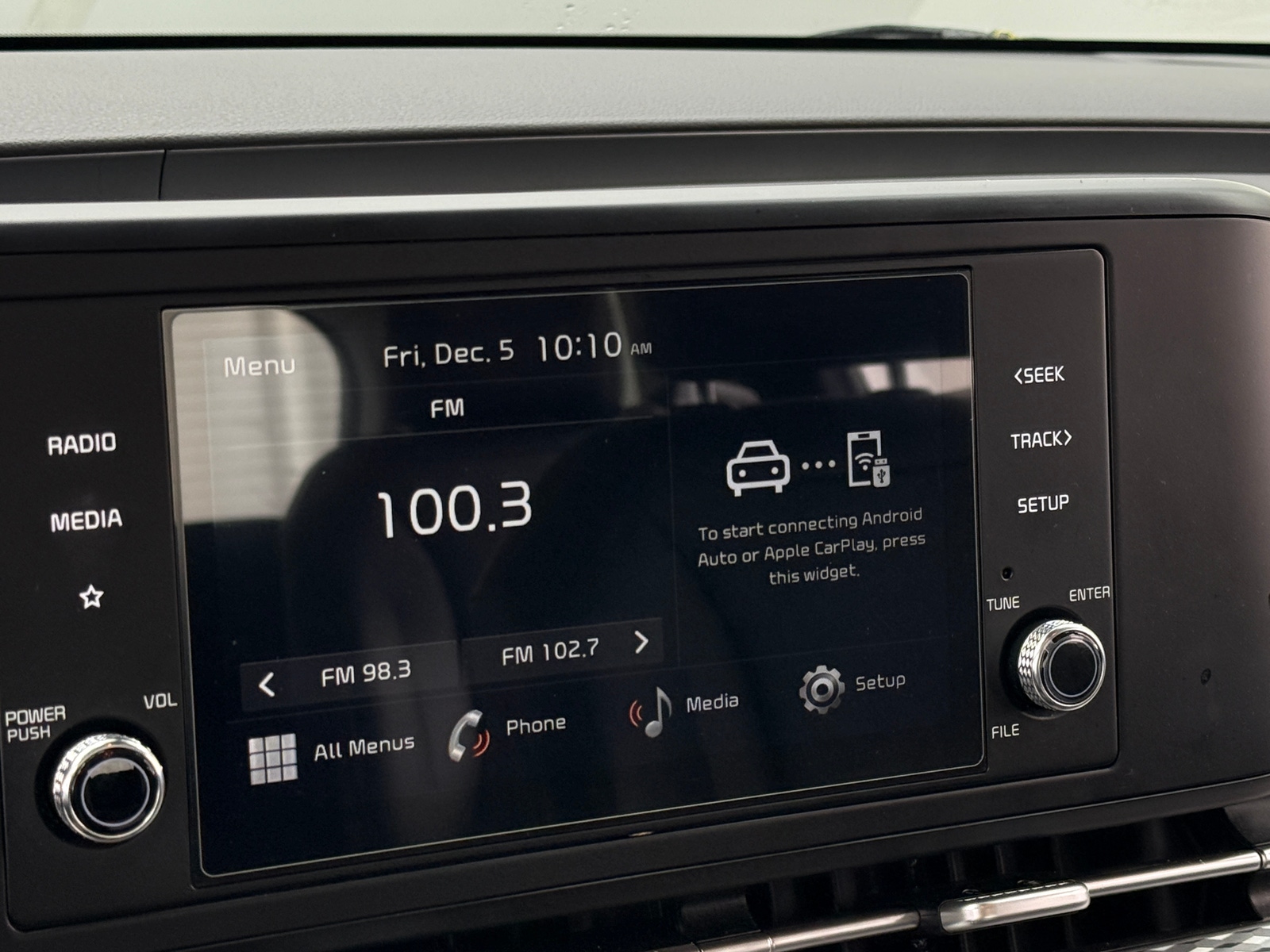 Thumbnail: 2024 Kia Carnival - 3