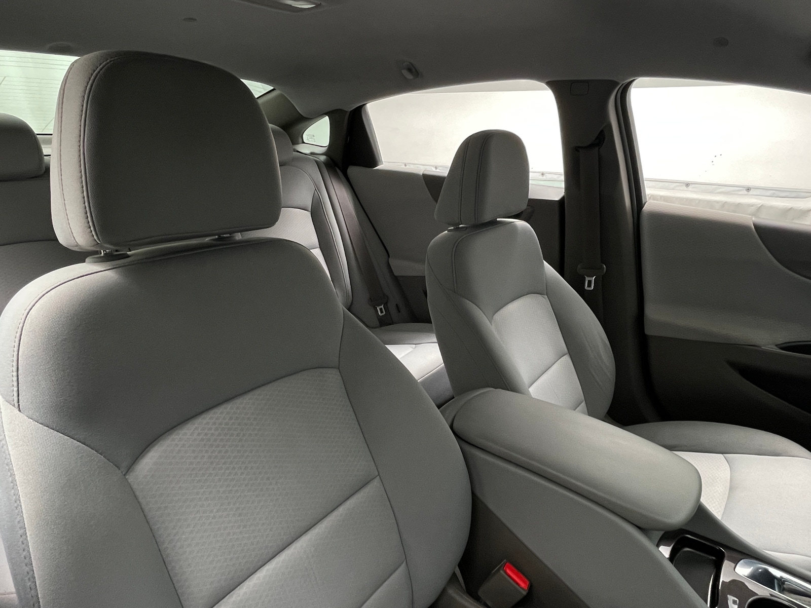 Thumbnail: 2018 Chevrolet Malibu - 2