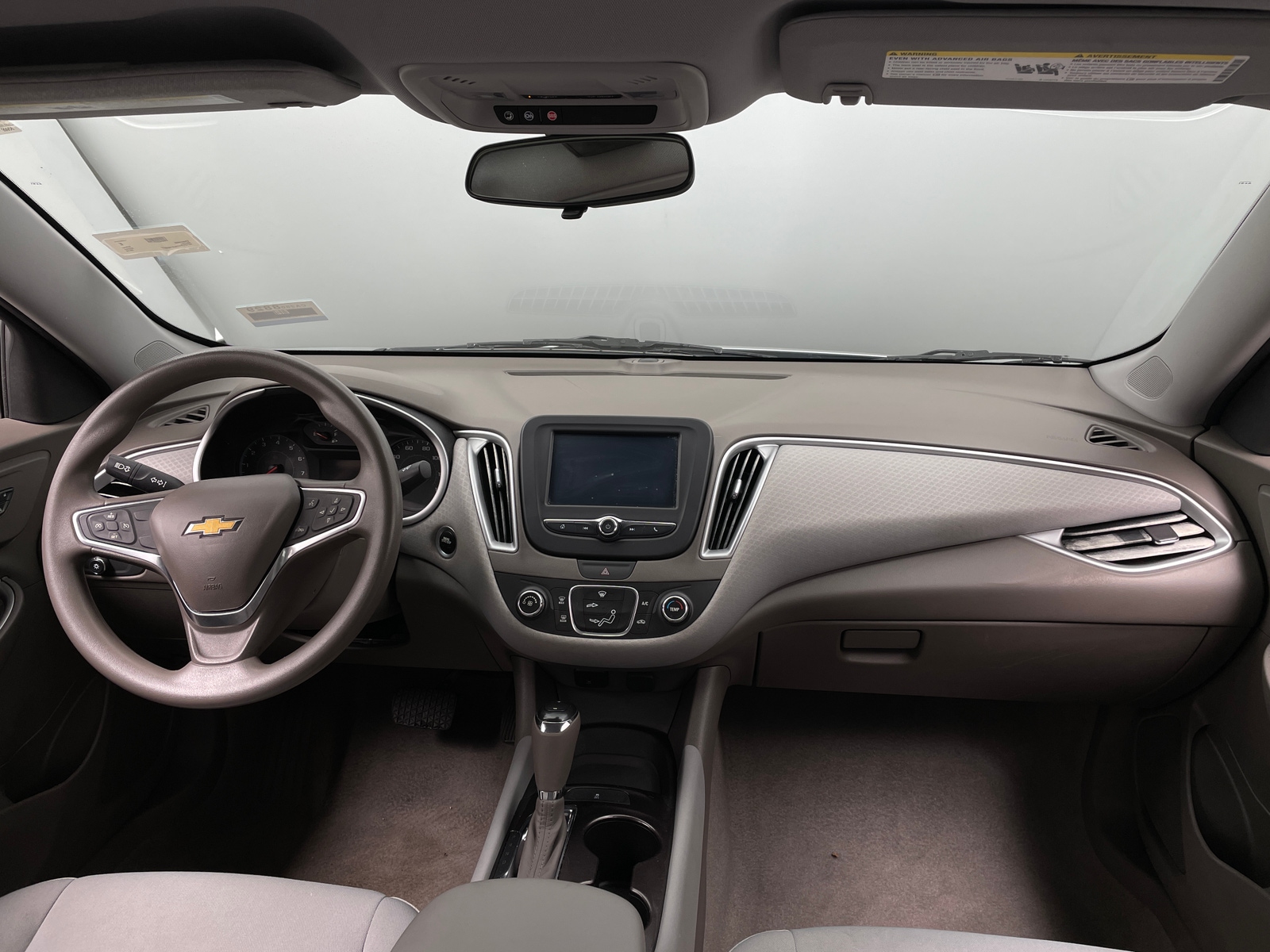 Thumbnail: 2018 Chevrolet Malibu - 3