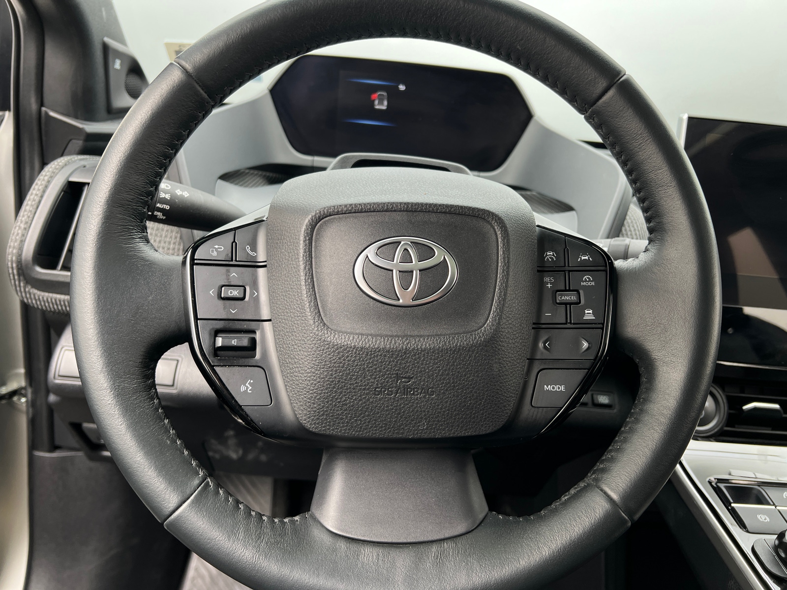 Thumbnail: 2024 Toyota bZ4X - 4