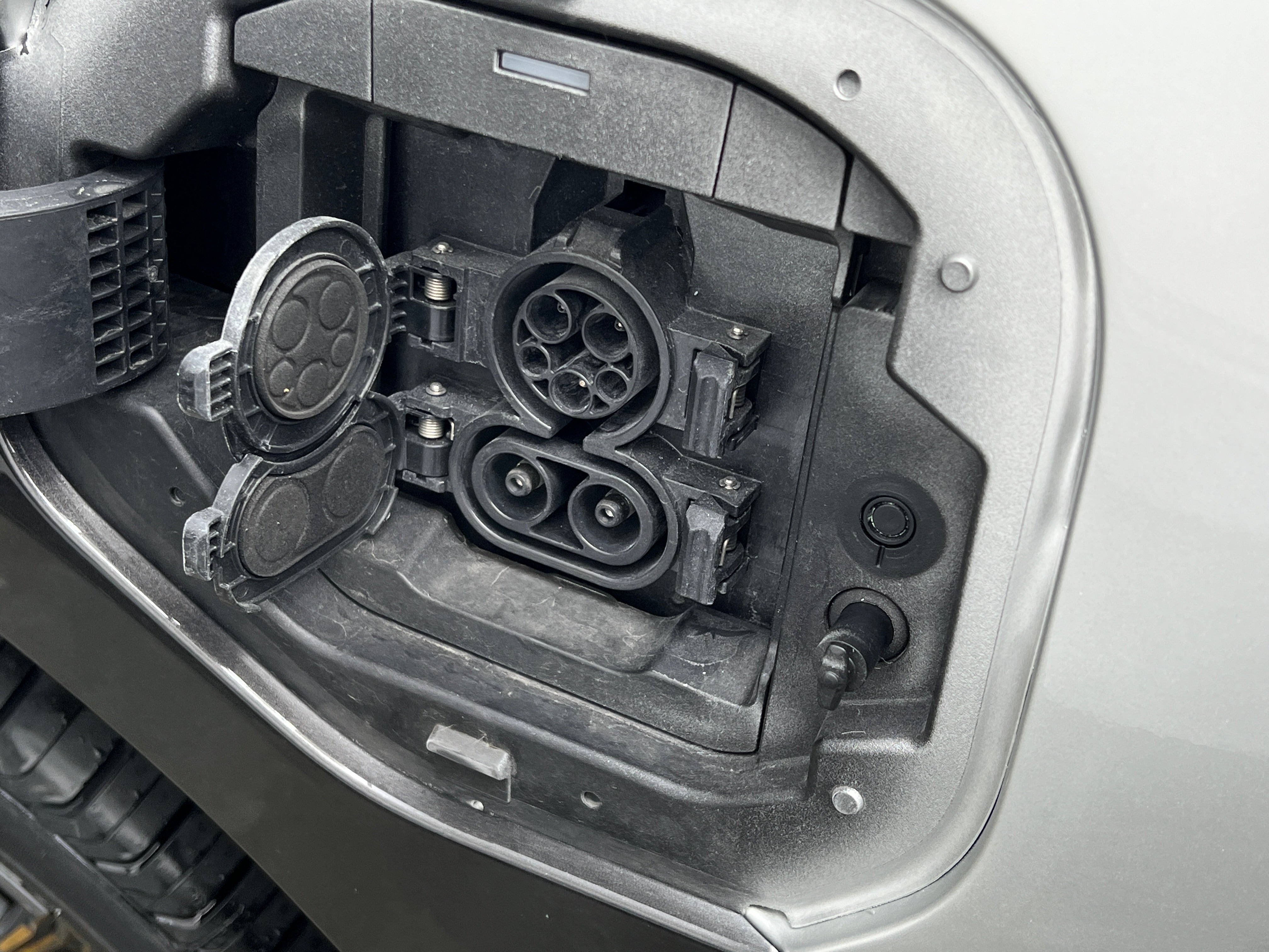 Used 2024 Toyota bZ4X Limited with VIN JTMAAAAAXRA051768 for sale in Oak Creek, WI