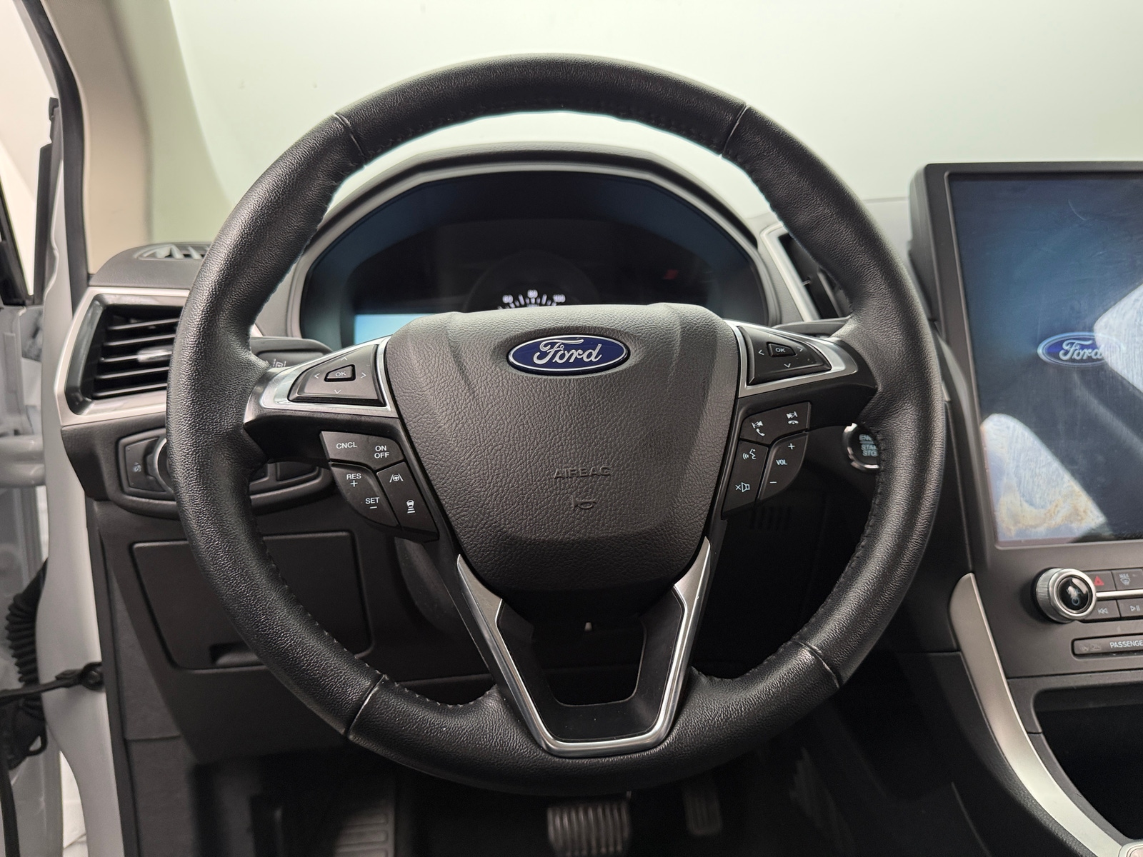 Thumbnail: 2024 Ford Edge - 4