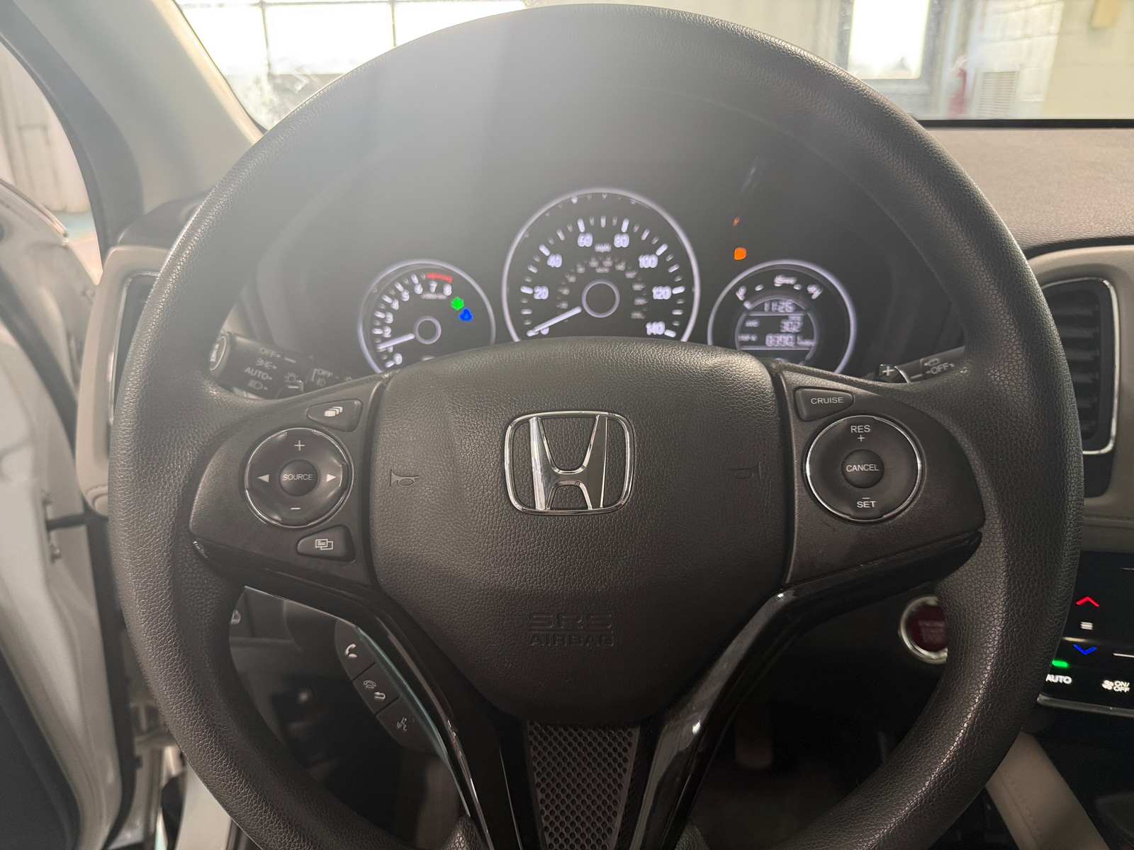 Thumbnail: 2017 Honda HR-V - 5