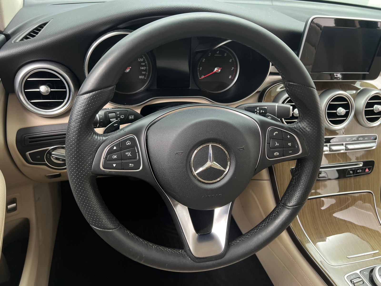 Thumbnail: 2018 Mercedes-Benz GLC - 4