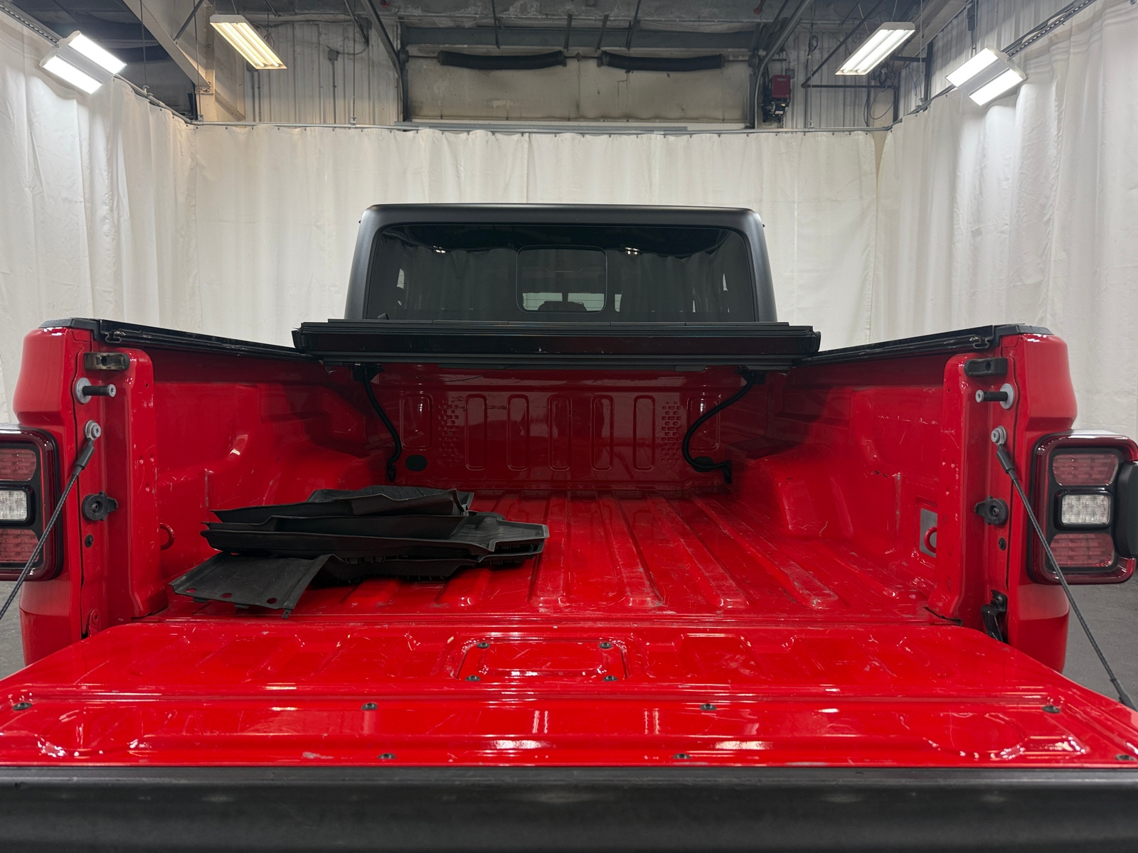 Thumbnail: 2022 Jeep Gladiator - 7