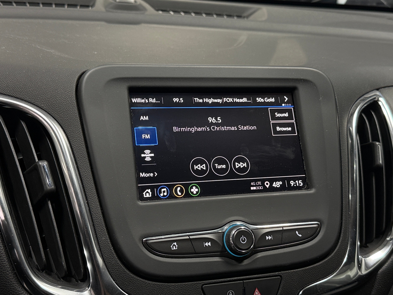 Thumbnail: 2024 Chevrolet Equinox - 4