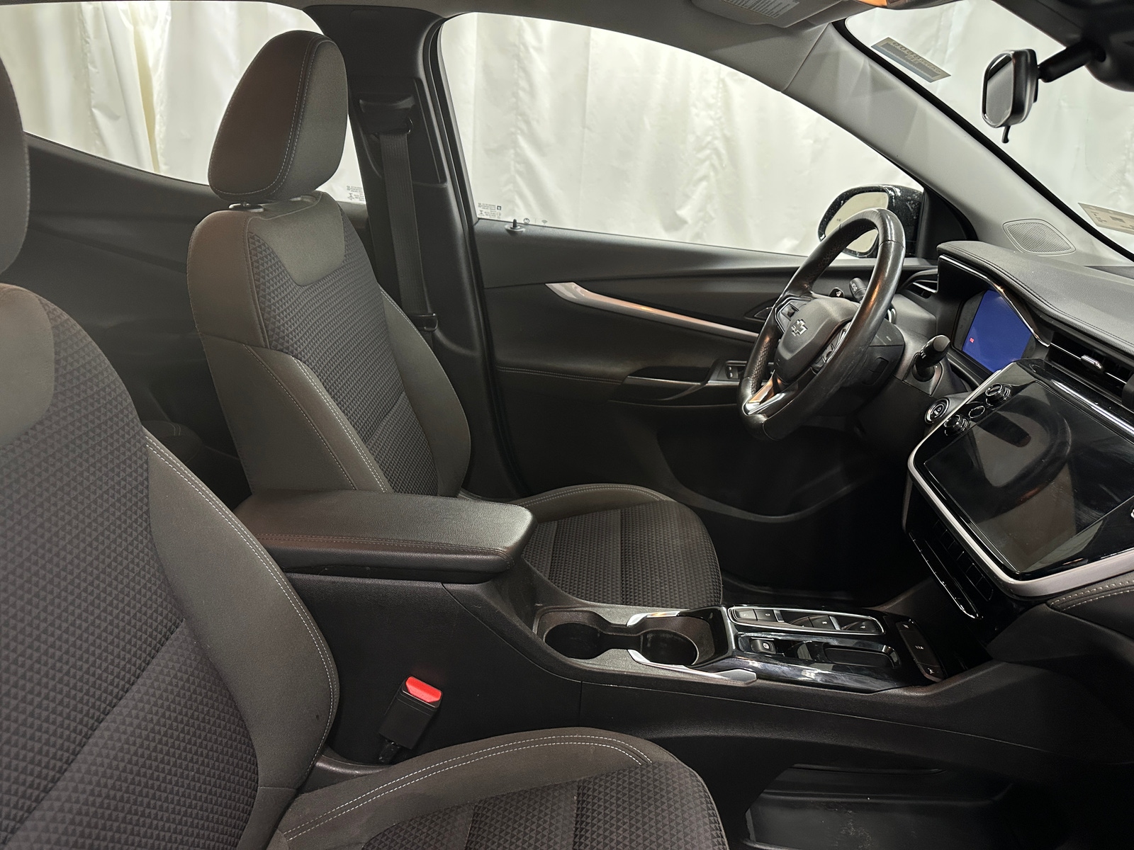 Thumbnail: 2023 Chevrolet Bolt EUV - 2