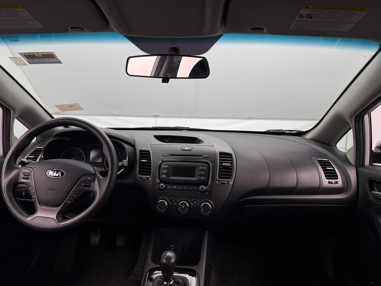 Thumbnail: 2017 Kia Forte - 3