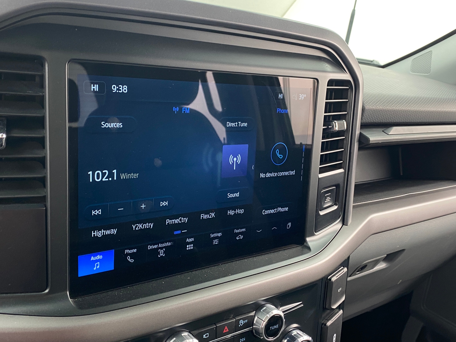 Thumbnail: 2025 Ford Econoline - 4