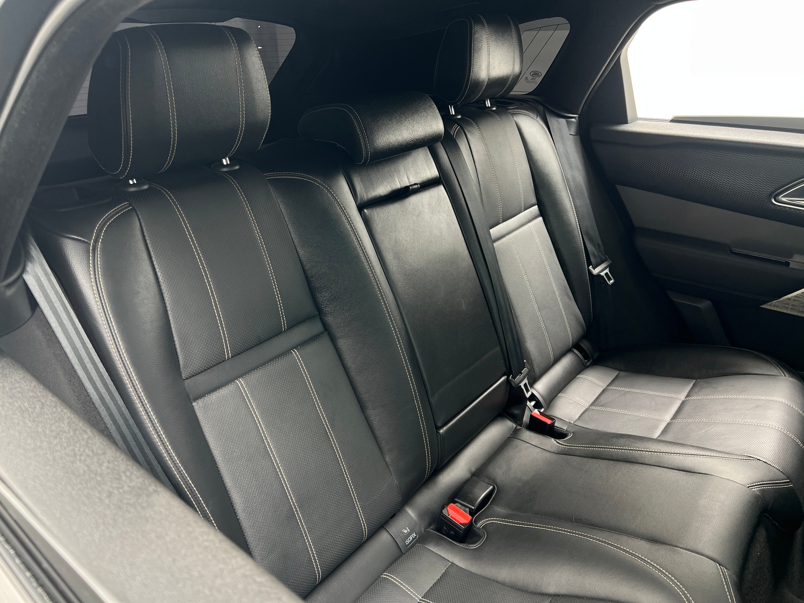 Thumbnail: 2022 Land Rover Range Rover Velar - 5