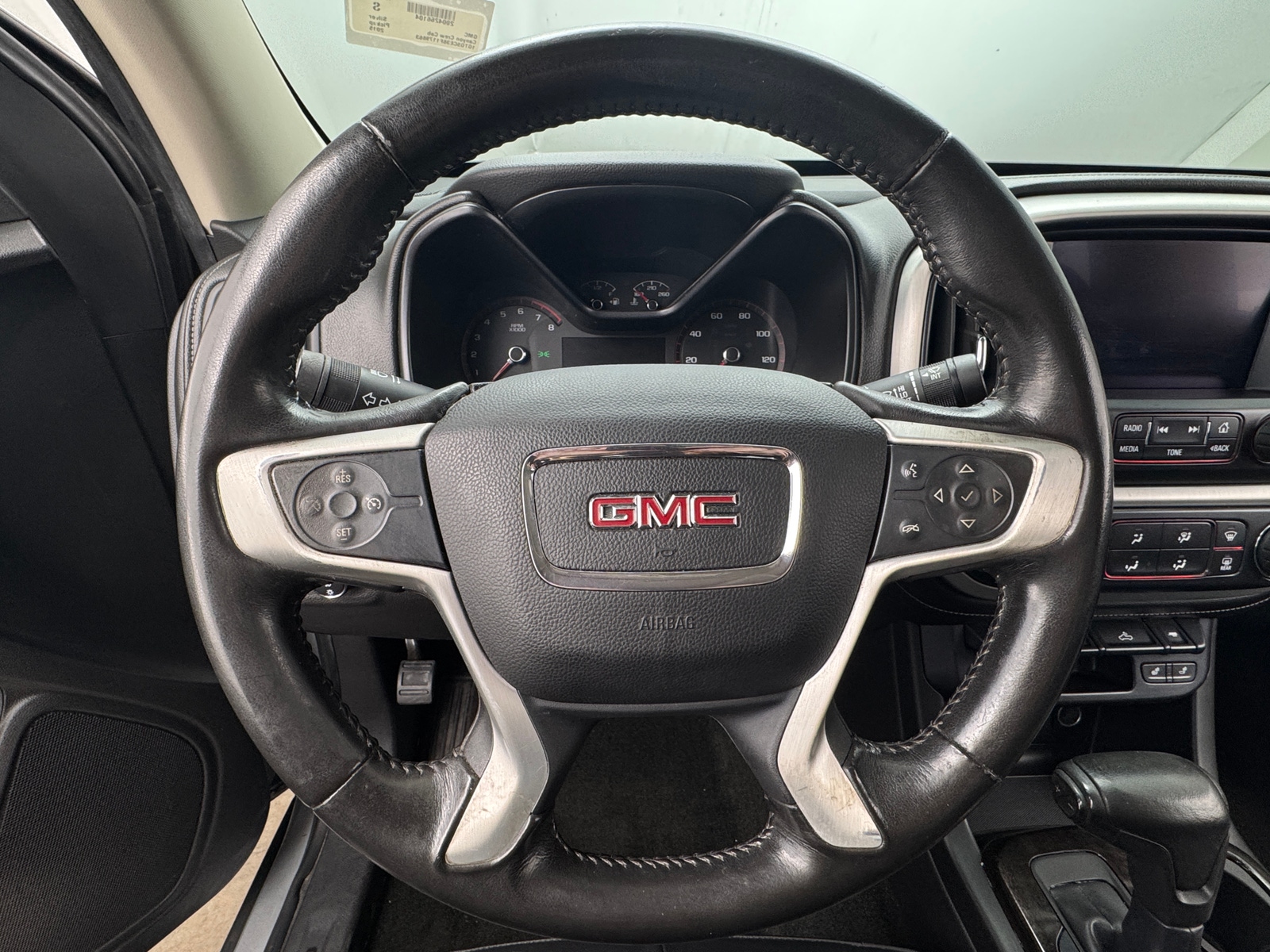 Thumbnail: 2015 GMC Canyon - 4