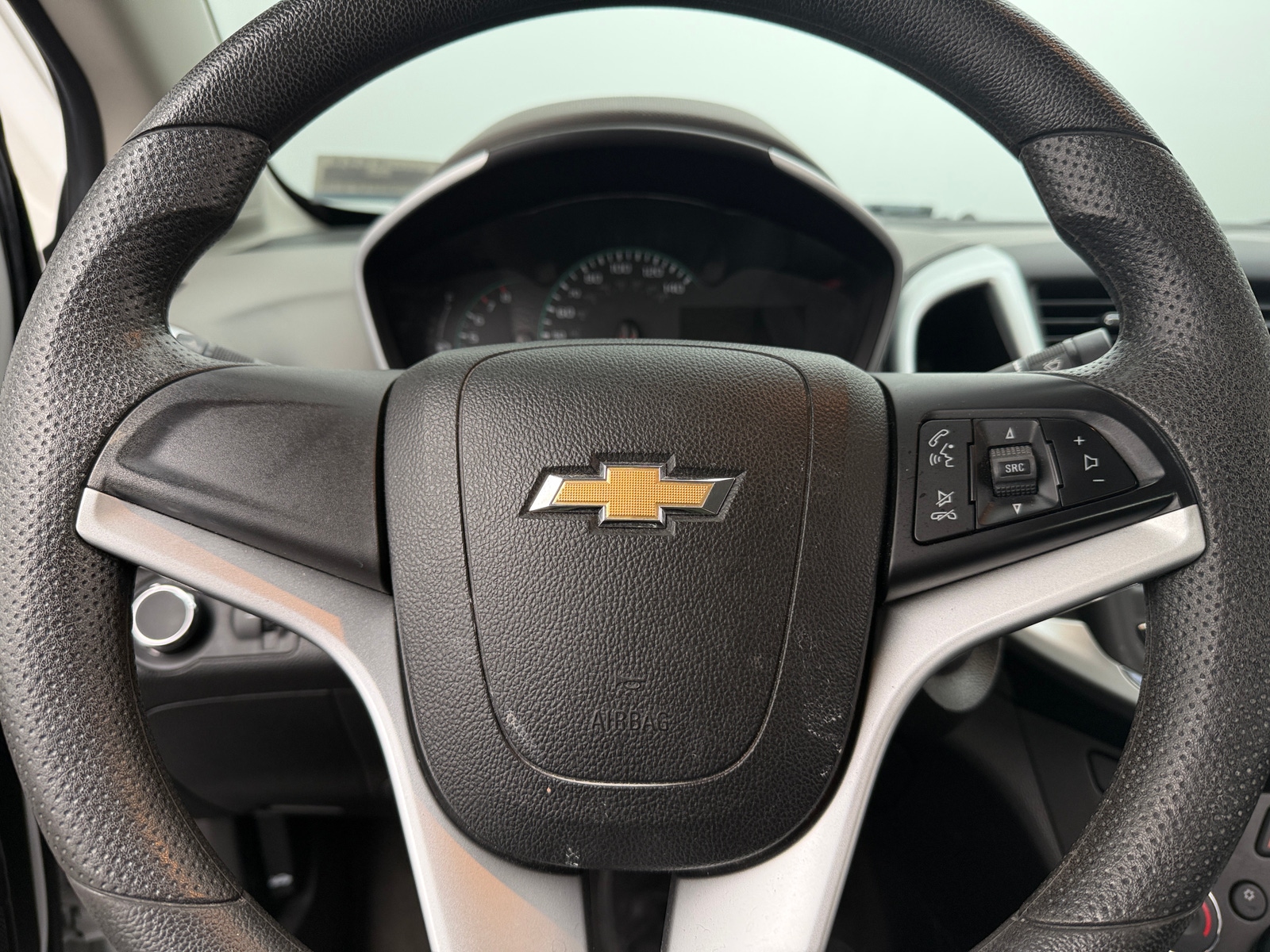 Thumbnail: 2017 Chevrolet Sonic - 5