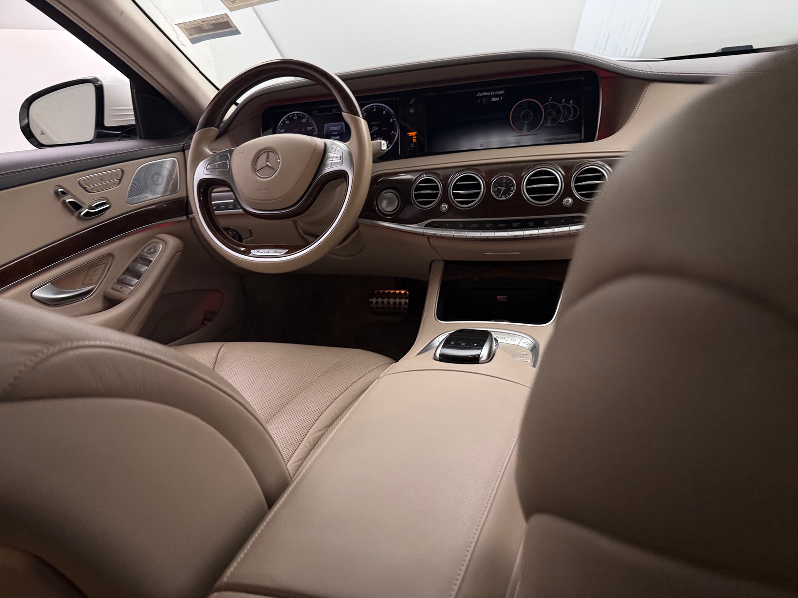 Thumbnail: 2015 Mercedes-Benz S-Class - 2