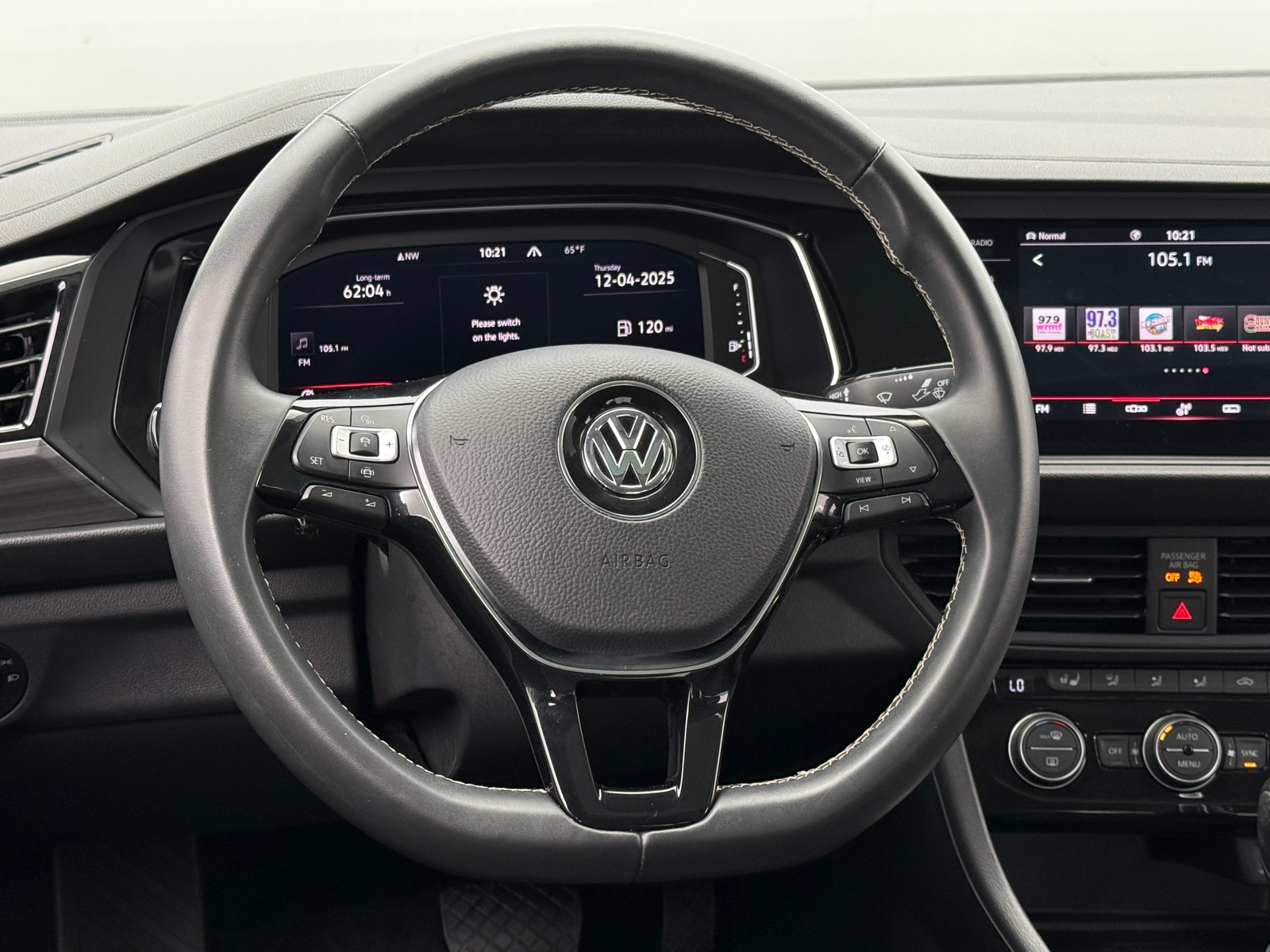 Thumbnail: 2021 Volkswagen Jetta - 4