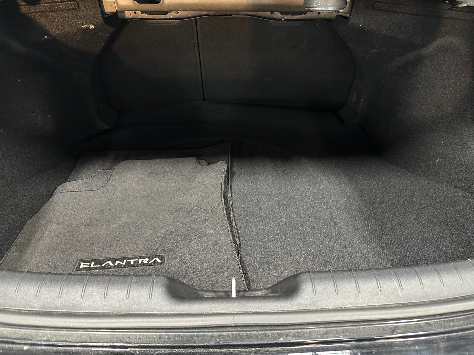 Thumbnail: 2024 Hyundai Elantra - 6