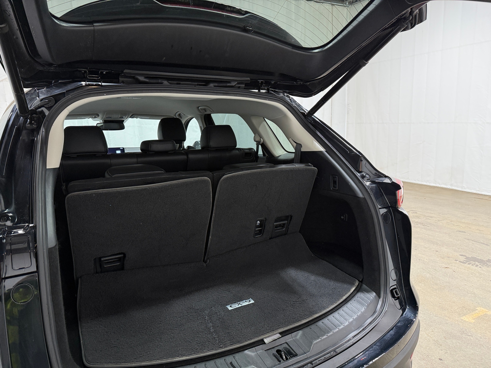 Thumbnail: 2022 Mazda CX-9 - 6