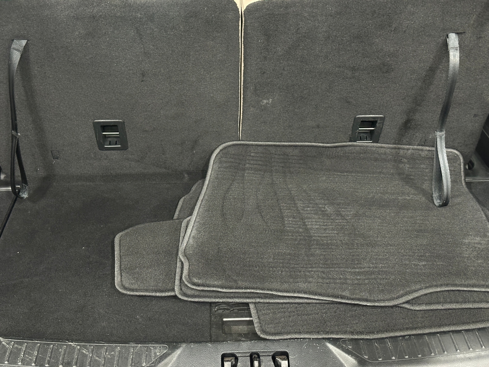 Thumbnail: 2021 Ford Explorer - 7