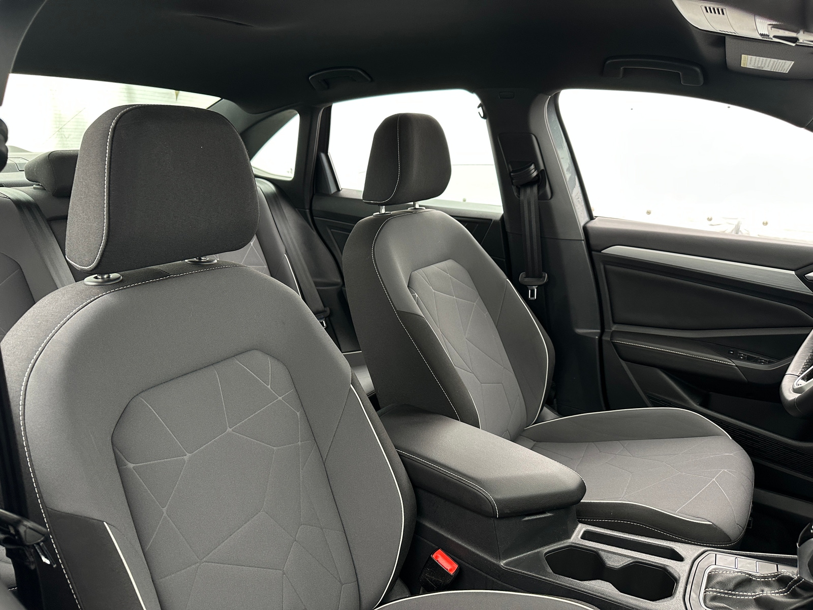 Thumbnail: 2025 Volkswagen Jetta - 2