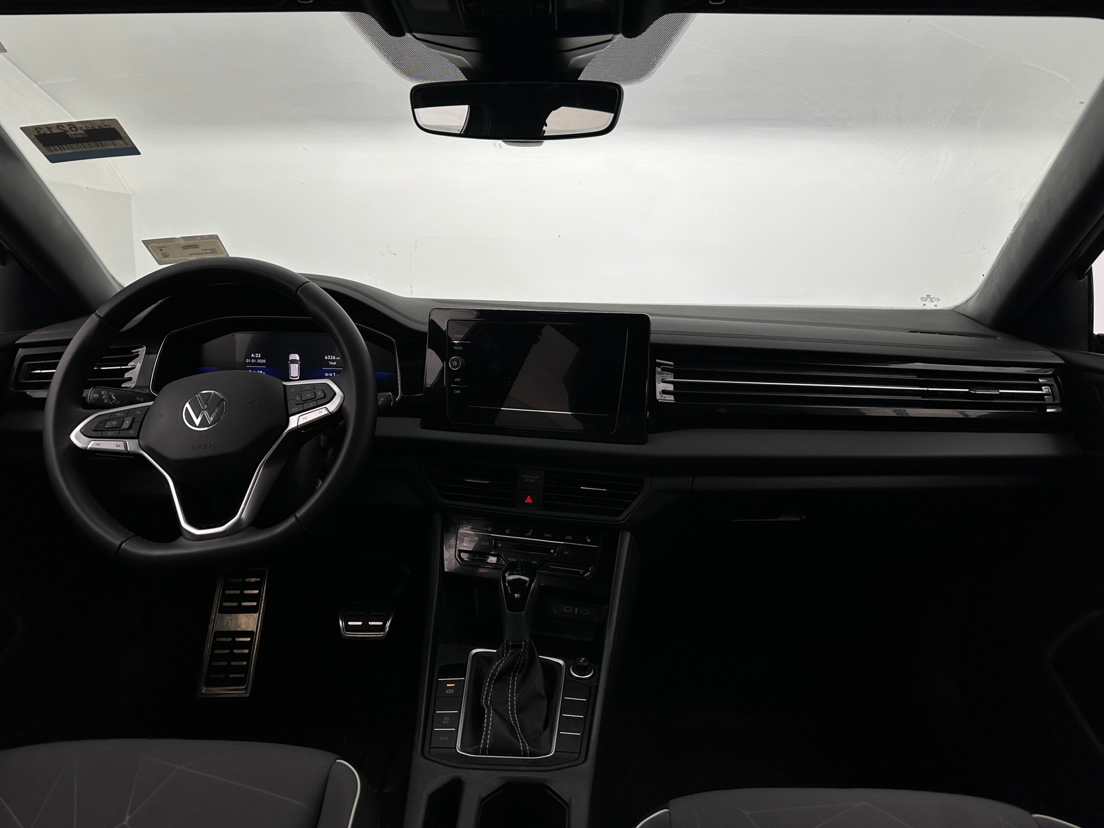 Thumbnail: 2025 Volkswagen Jetta - 3