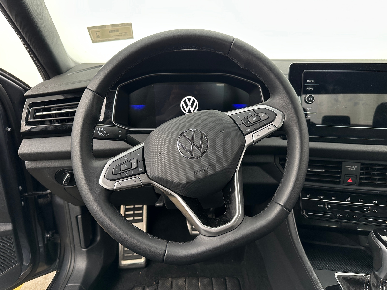 Thumbnail: 2025 Volkswagen Jetta - 5