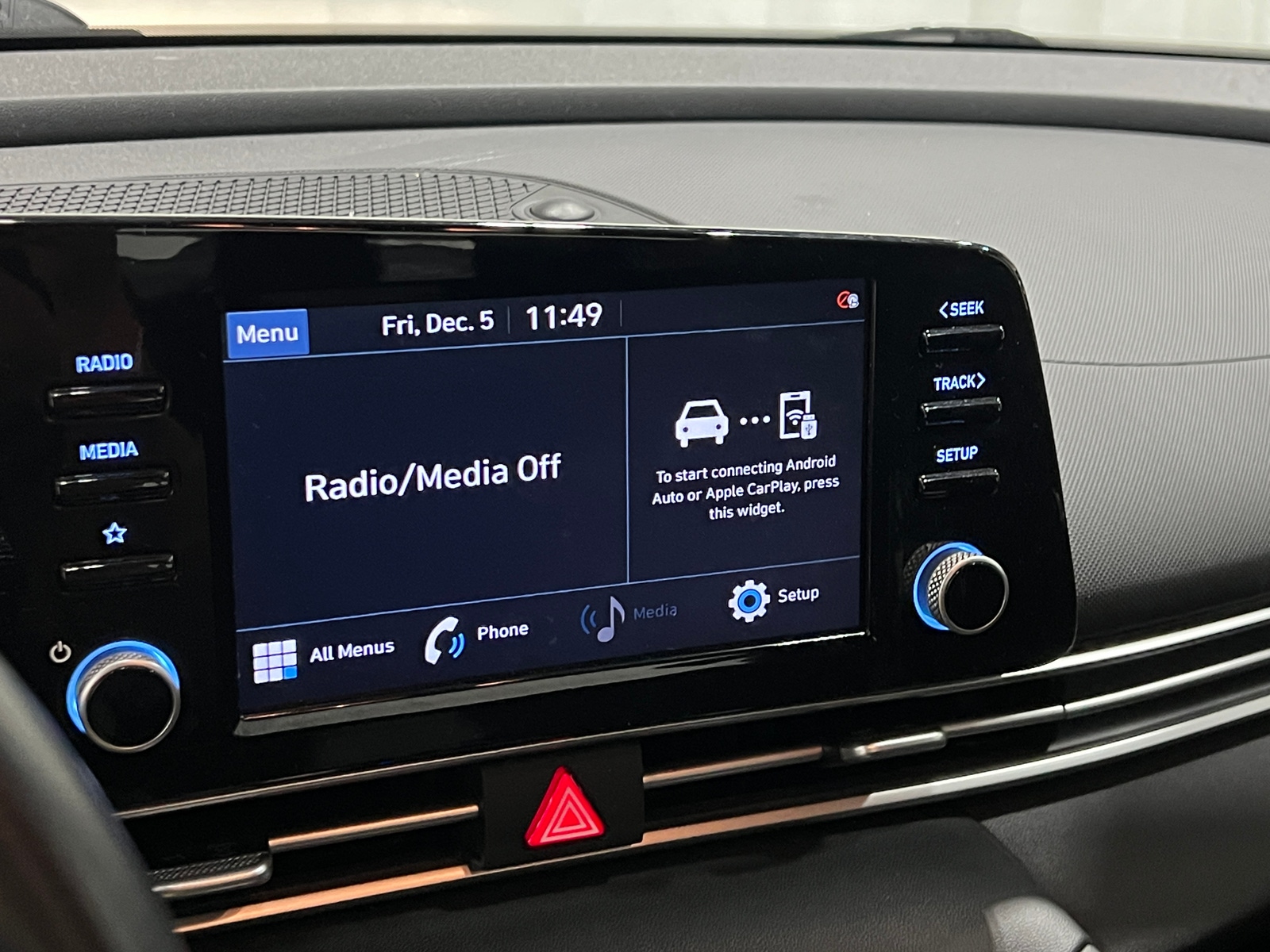 Thumbnail: 2021 Hyundai Elantra - 4