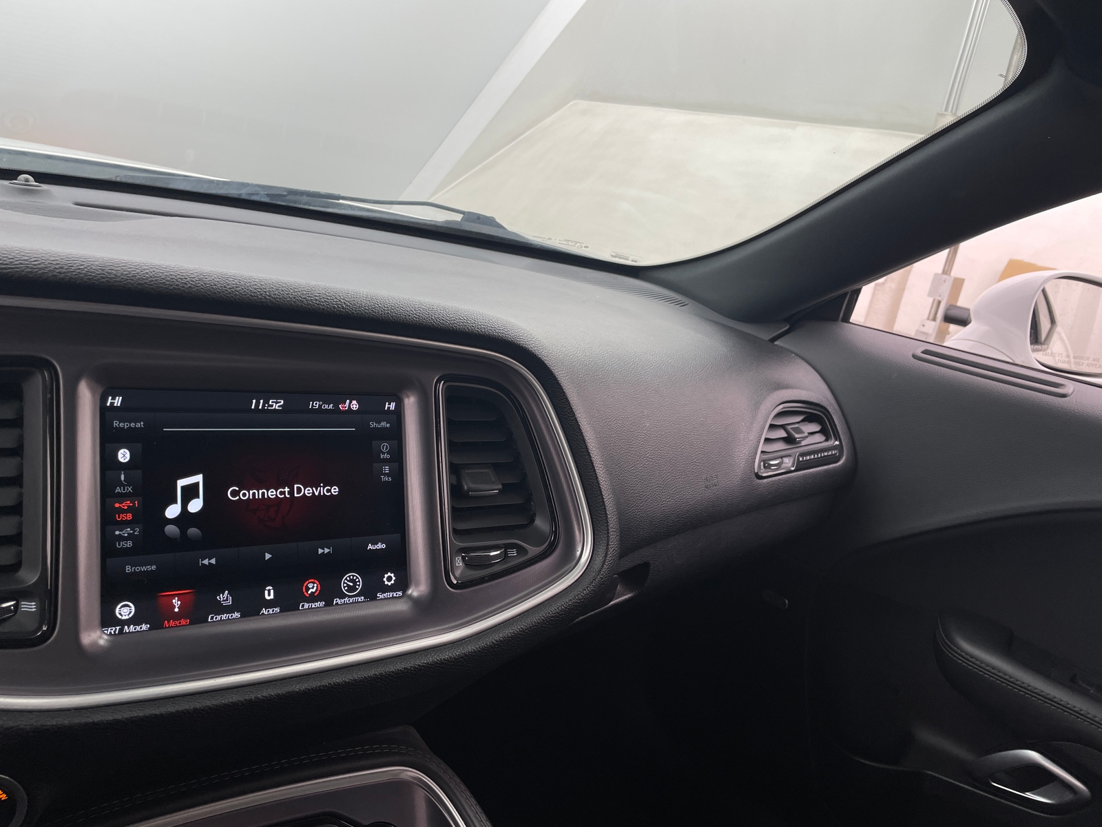 Thumbnail: 2019 Dodge Challenger - 3