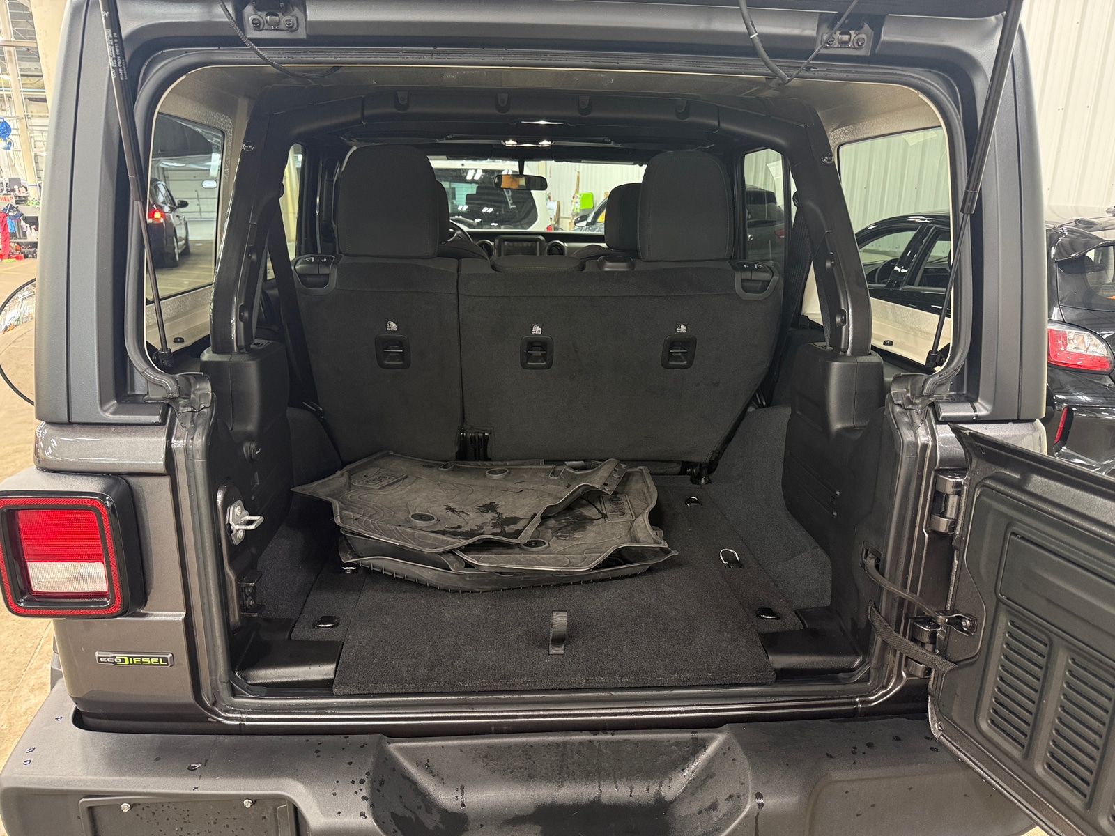 Thumbnail: 2022 Jeep Wrangler - 7