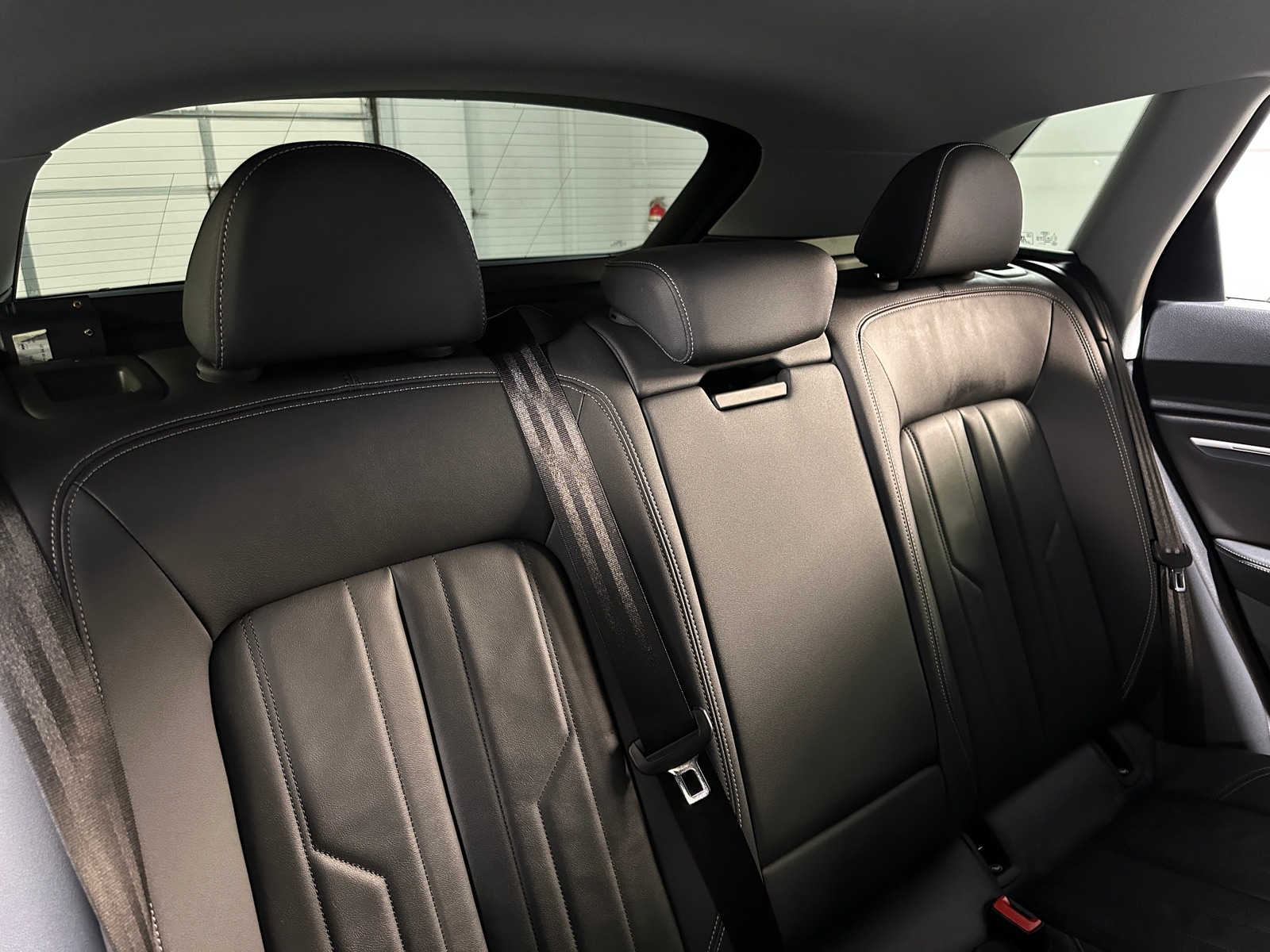 Thumbnail: 2022 Audi e-tron - 5