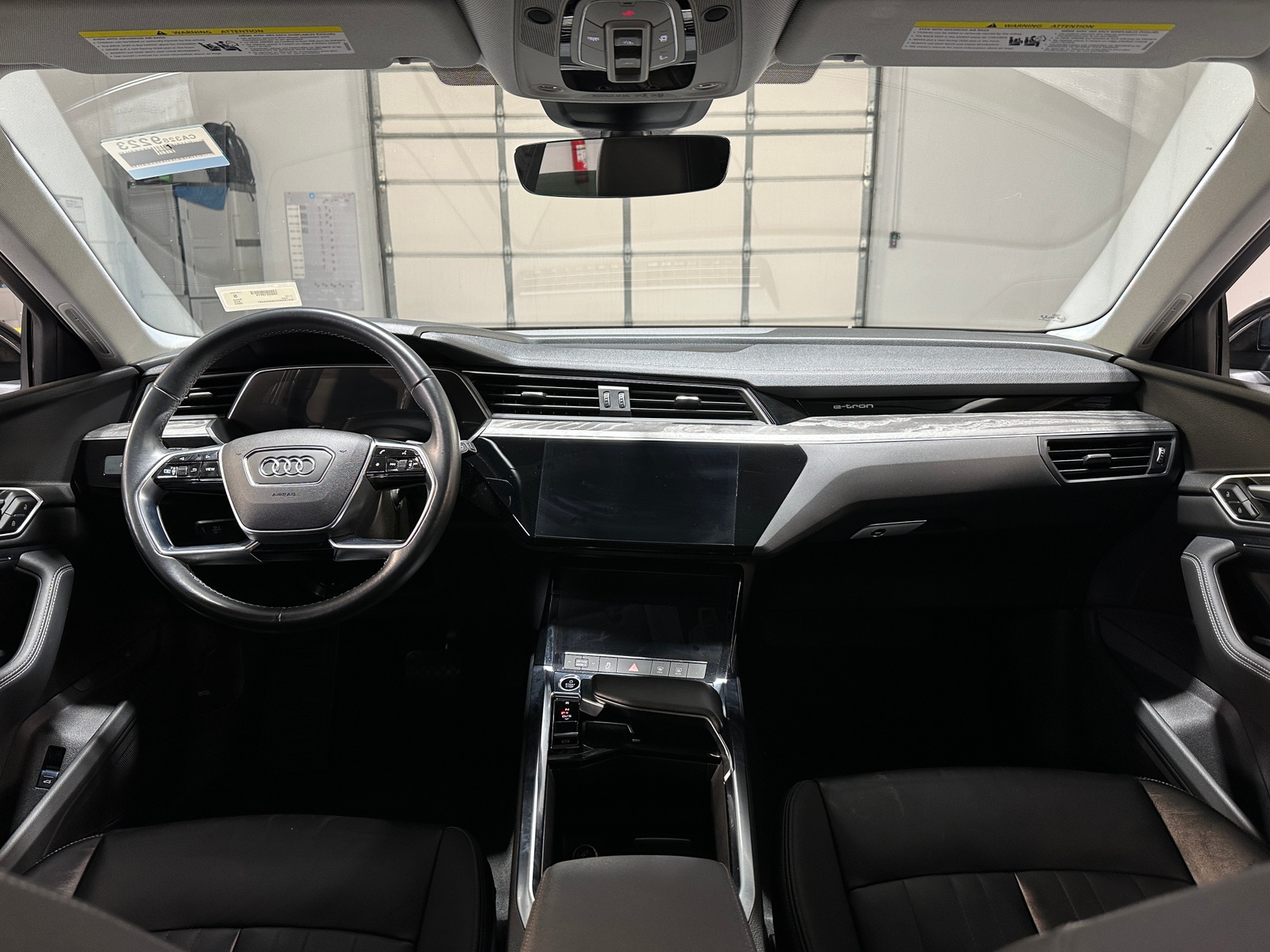 Thumbnail: 2022 Audi e-tron - 2