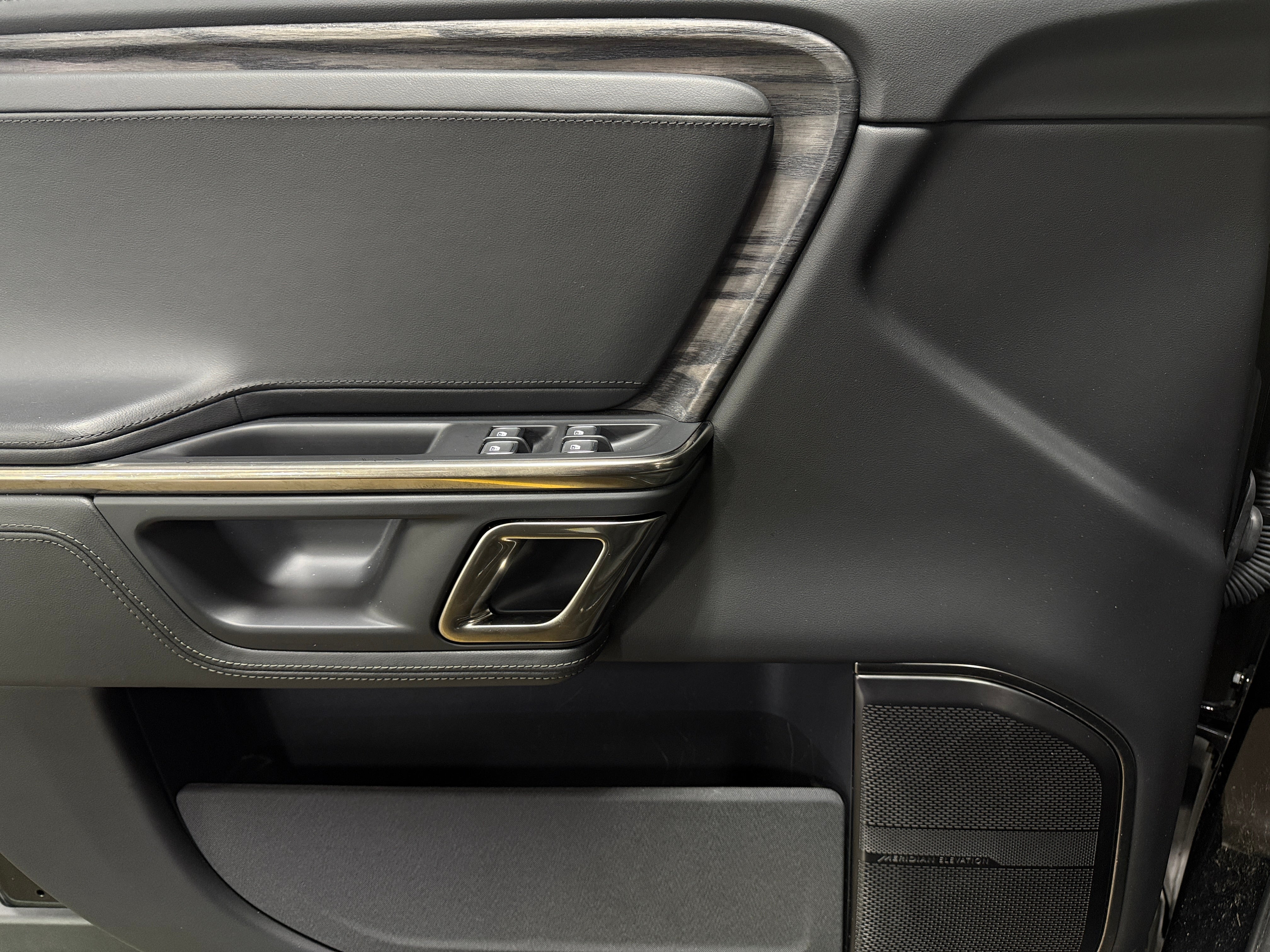 Used 2022 Rivian R1T Adventure with VIN 7FCTGAAA0NN008058 for sale in Oak Creek, WI