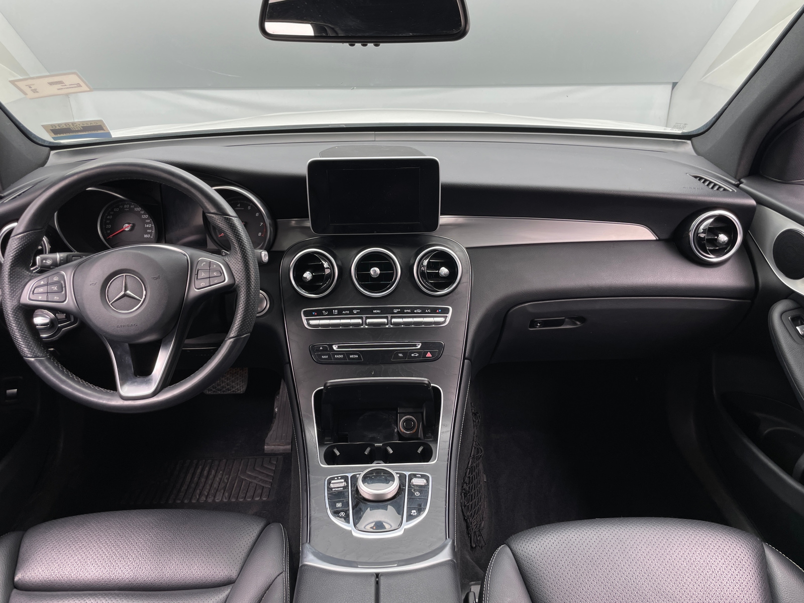 Thumbnail: 2019 Mercedes-Benz GLC - 2