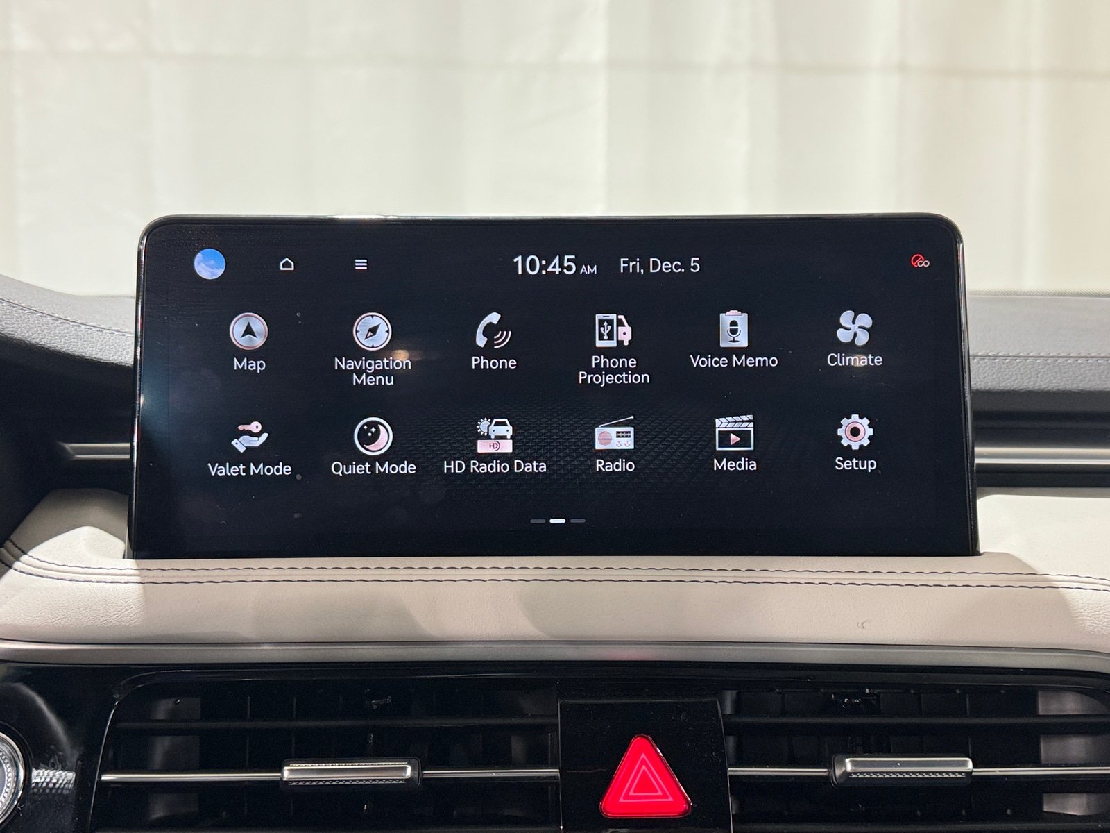 Thumbnail: 2025 Genesis G70 - 3