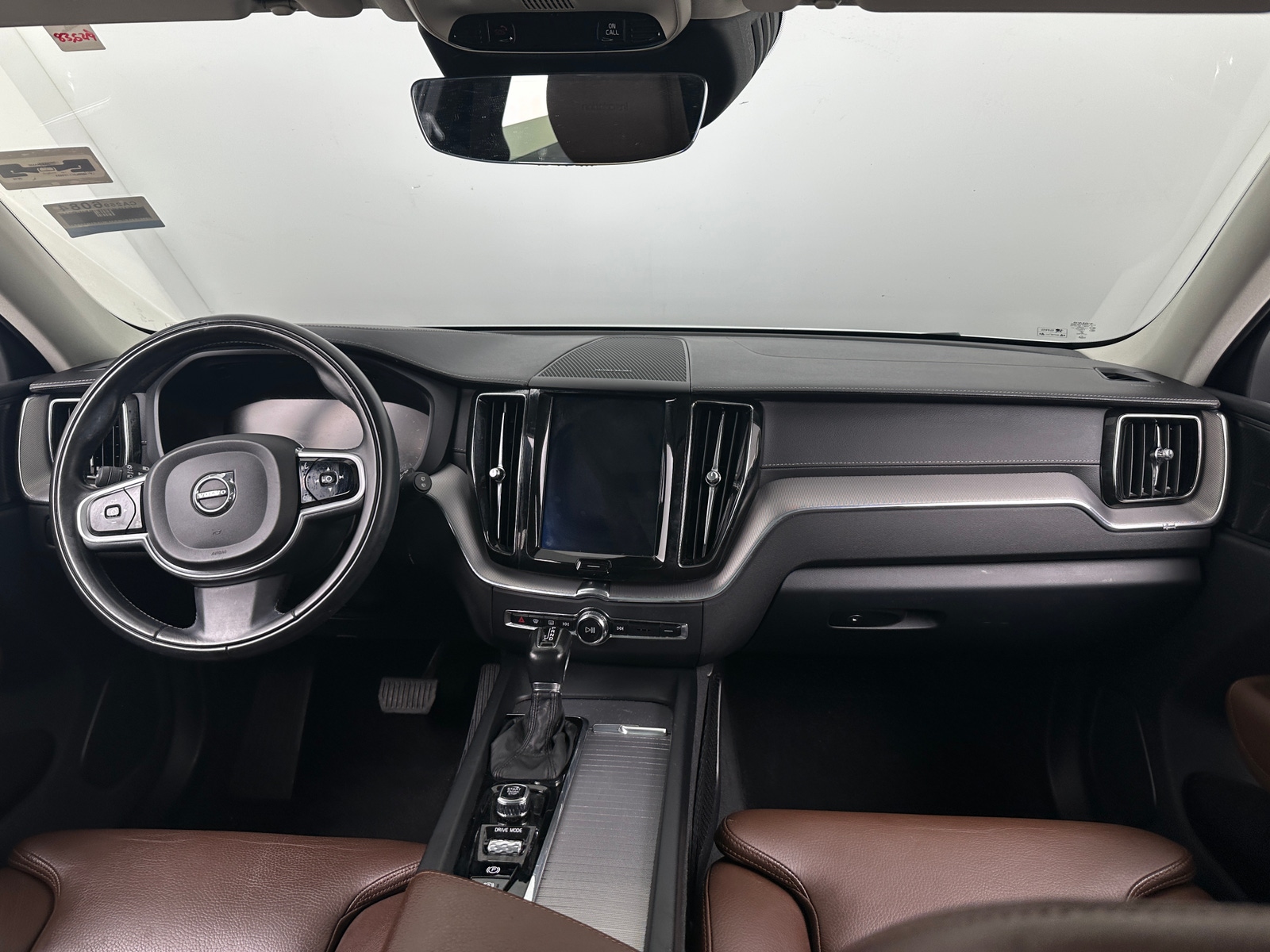 Thumbnail: 2019 Volvo XC60 - 2