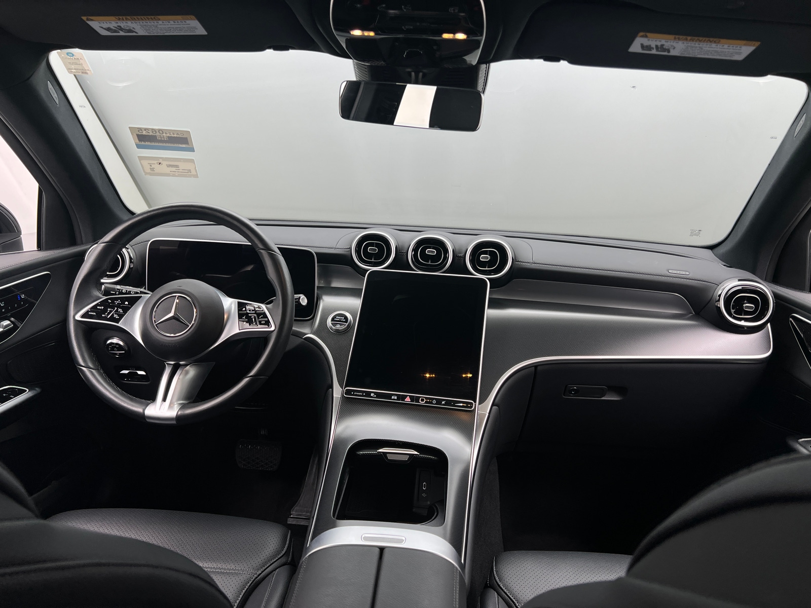 Thumbnail: 2024 Mercedes-Benz GLC - 2