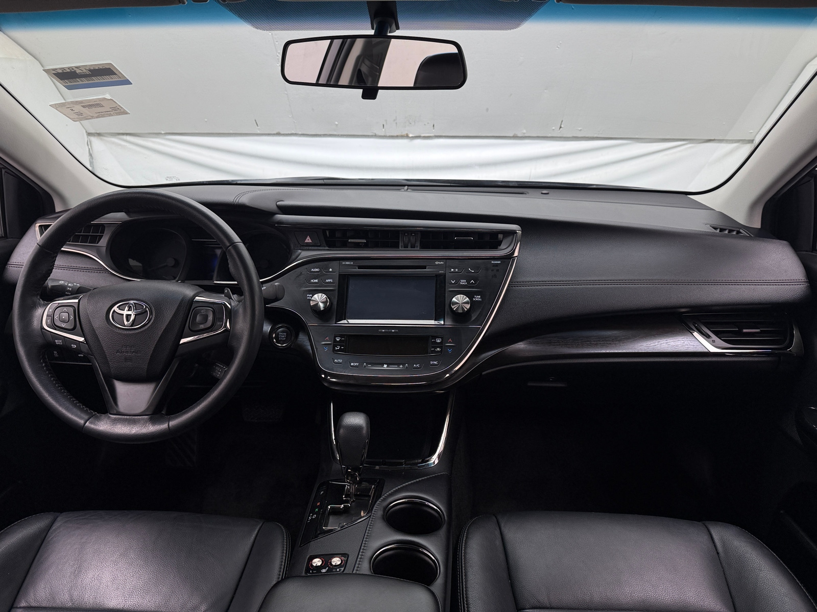 Thumbnail: 2016 Toyota Avalon - 2