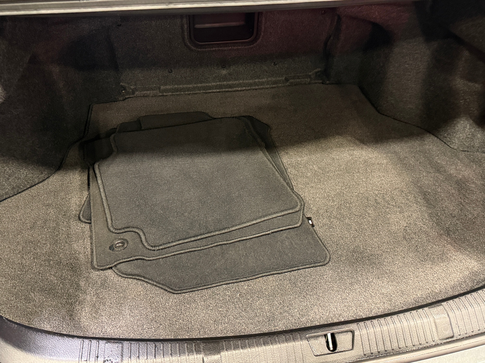 Thumbnail: 2016 Toyota Avalon - 6