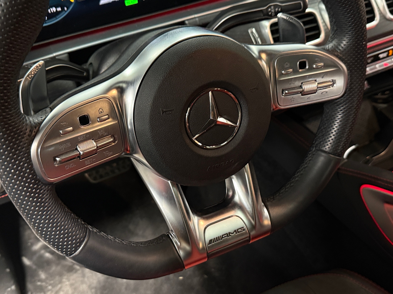 Thumbnail: 2023 Mercedes-Benz GLE - 4