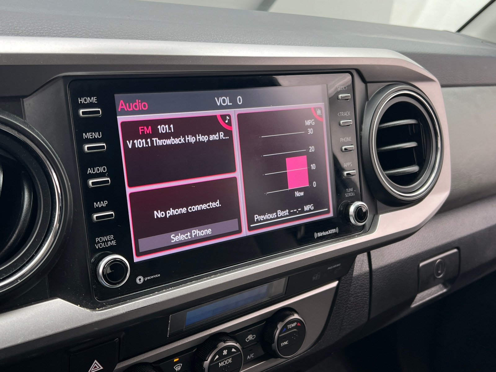 Thumbnail: 2022 Toyota Tacoma - 4